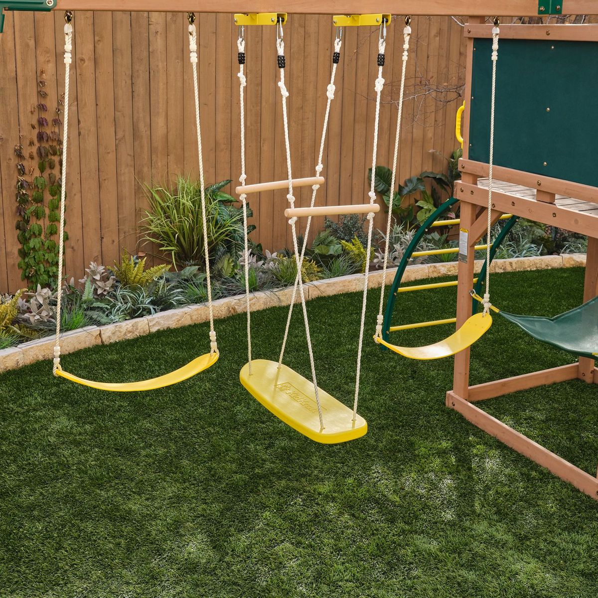 Kidkraft Aire de jeux avec toboggan - bois - H2,55m - HIDEAWAY HAVEN 