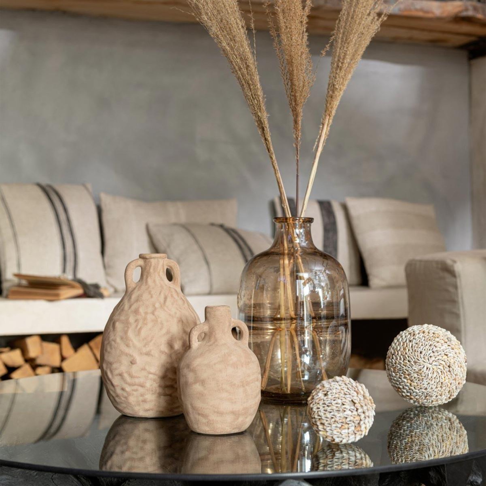 Voir la diapositive 3 : J-LINE Vase Rond Design  Nervures  29cm Ambre
