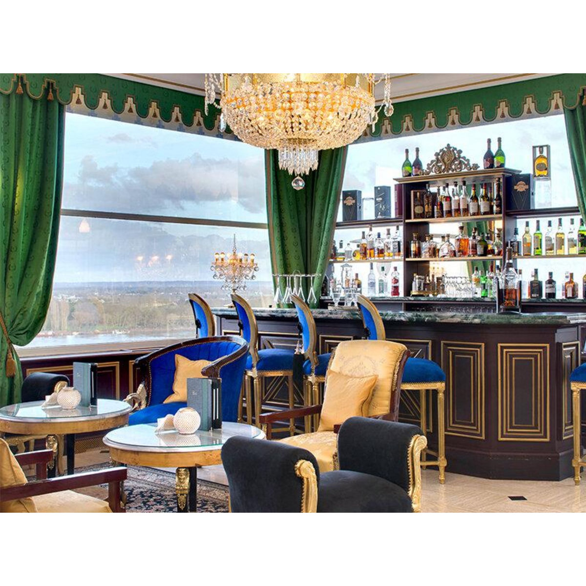 Smartbox 3 jours luxueux entre Angers et Saumur en château 4* avec dîner gastronomique en basse saison - Coffret Cadeau Séjour