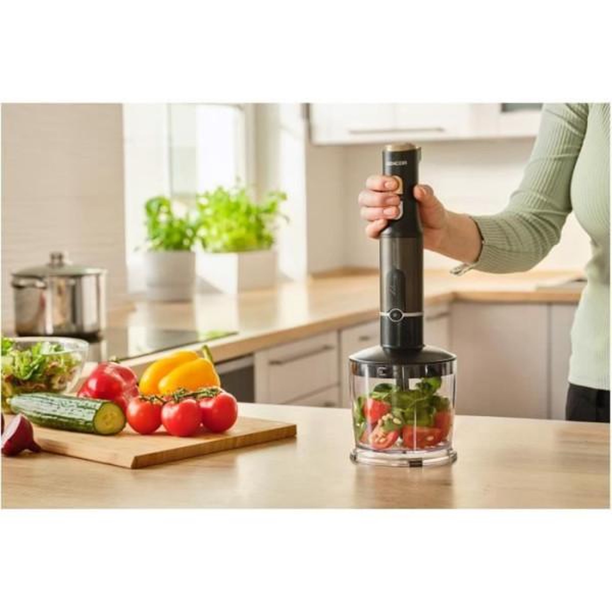Voir la diapositive 2 : MARKET24 Mixeur Electrique  plongeant 6 en 1 - SENCOR - SHB 6442BK - 1200 W - Technologie TITANIUM QuadBlade - Noir