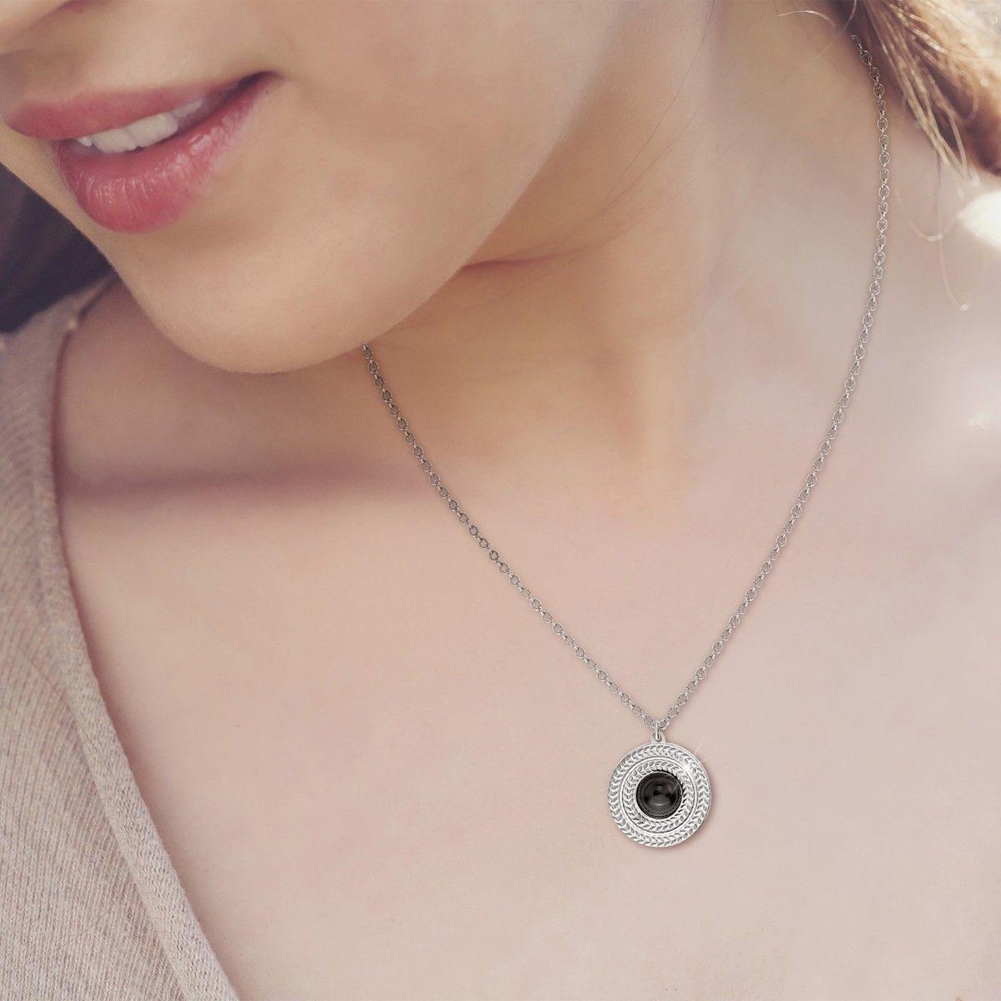 Voir la diapositive 2 : SC CRYSTAL Collier SC Crystal orné d'une obsidienne