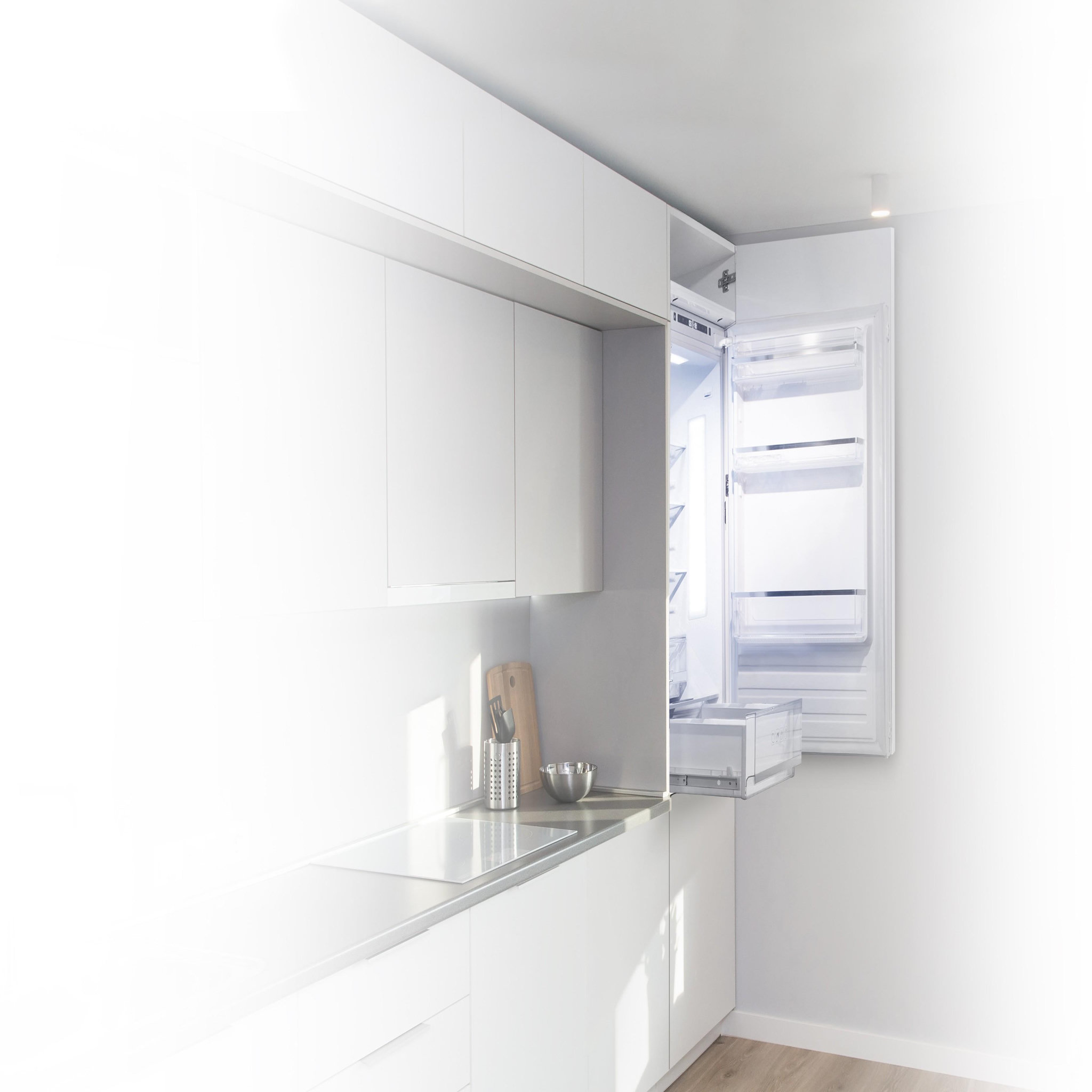 Voir la diapositive 6 : SCHNEIDER Réfrigérateur combiné 244L Blanc - SCRCI177NF-E