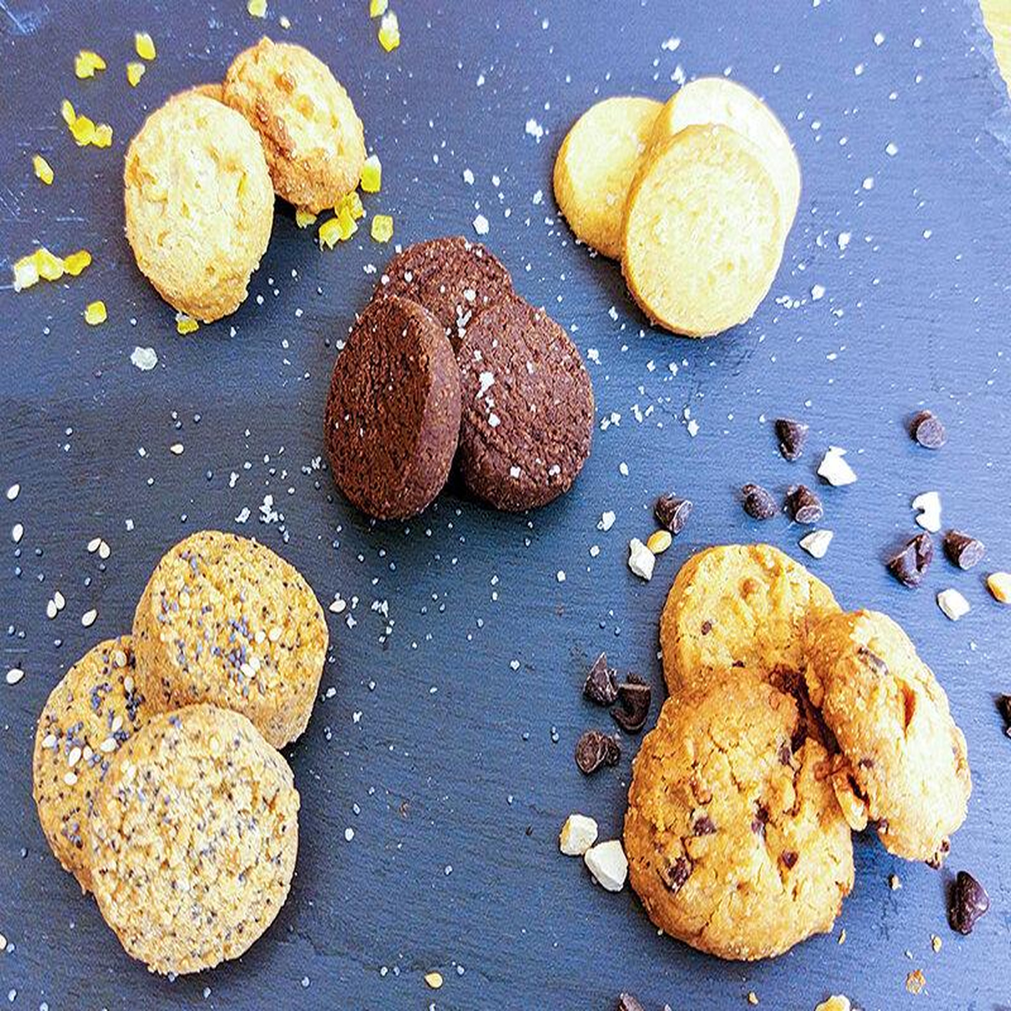 Voir la diapositive 4 : Smartbox Coffret gourmand avec déclinaison de sablés à recevoir à la maison - coffret cadeau gastronomie