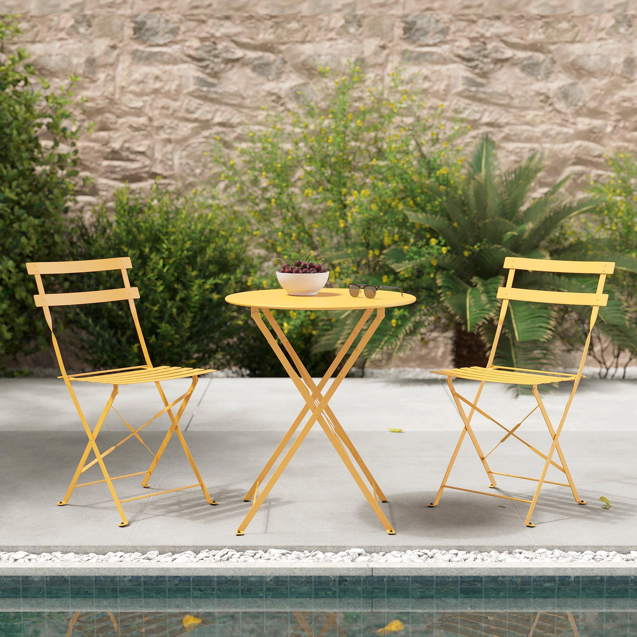 Voir la diapositive 2 : MAISON PAVANE Table ronde et chaises de jardin pliantes 2 places en métal jaune-kayla