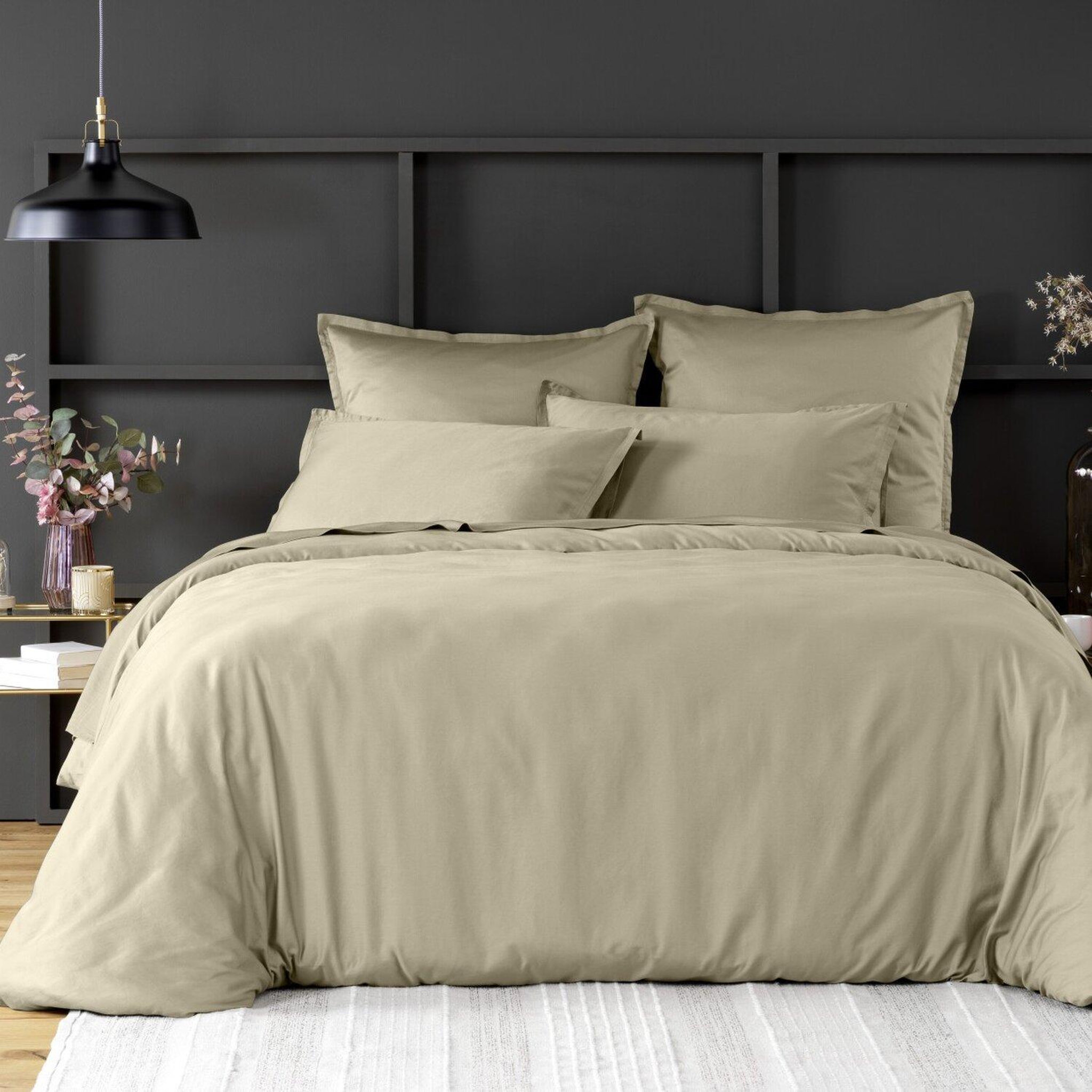 Voir la diapositive 2 : BATON ROUGE Taie d'oreiller 100% satin de coton 105 fils
