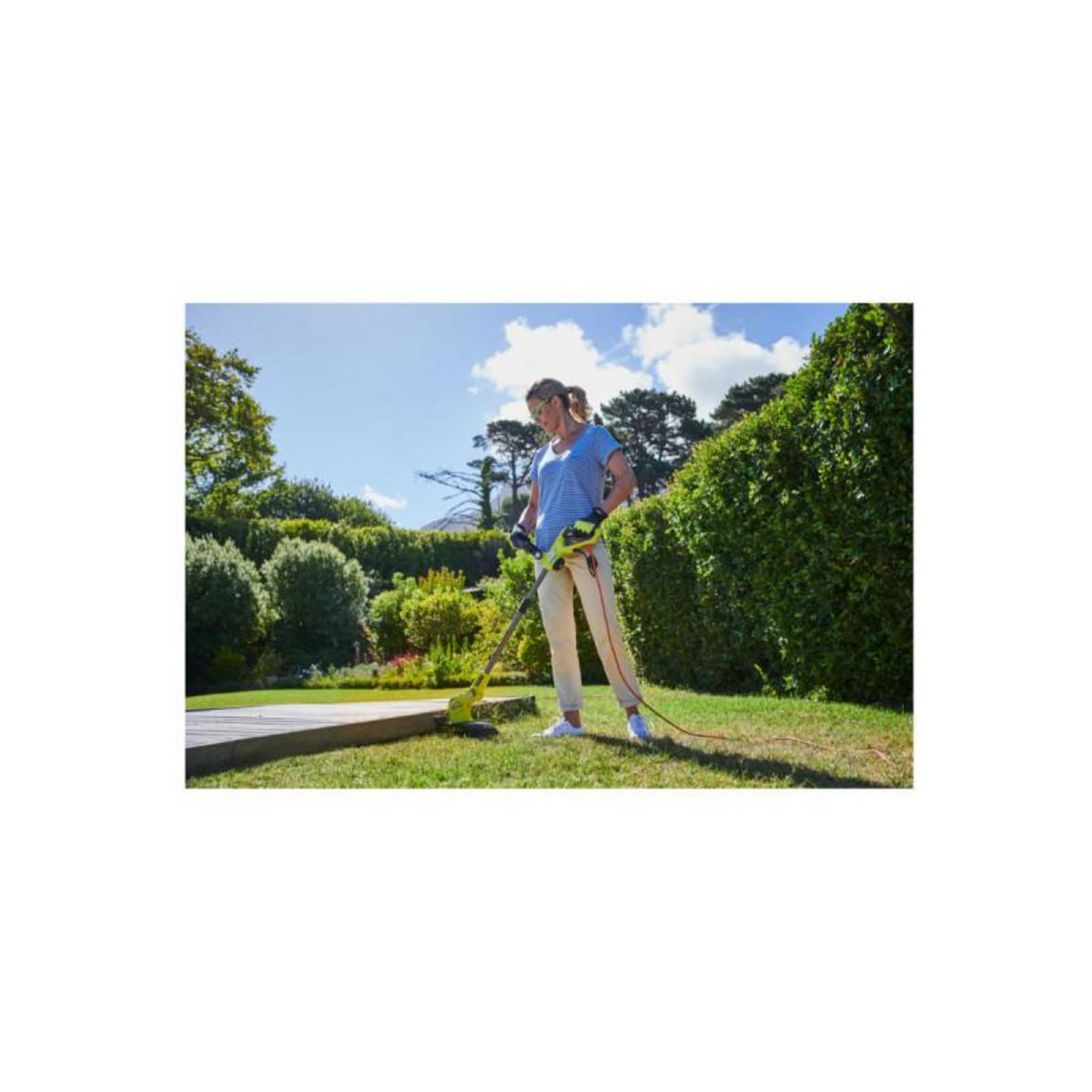 Ryobi Coupe bordures - dresse bordures RYOBI - RLT6130 - 600W