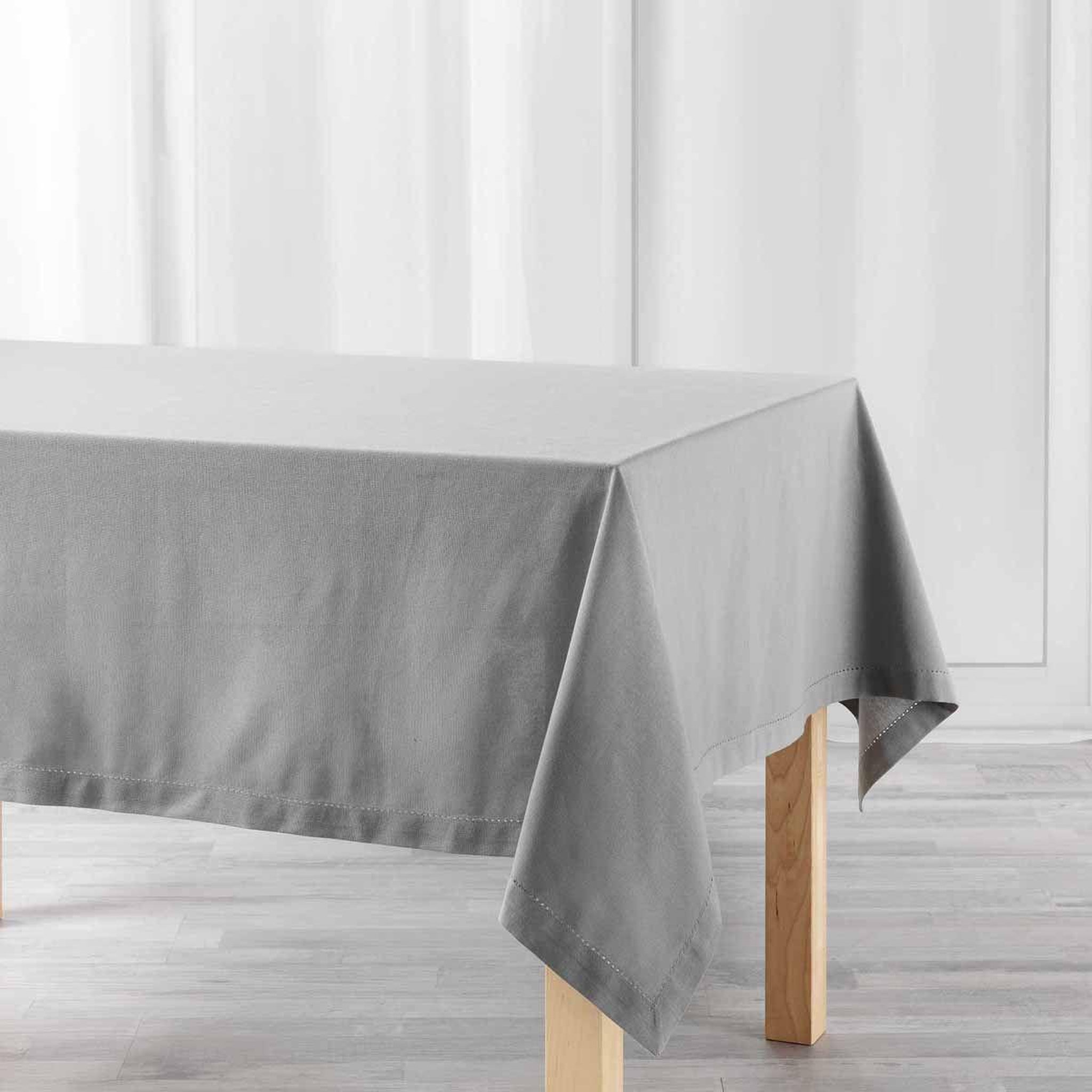 Douceur d'Intérieur Nappe de table uni  charline  140x240cm gris