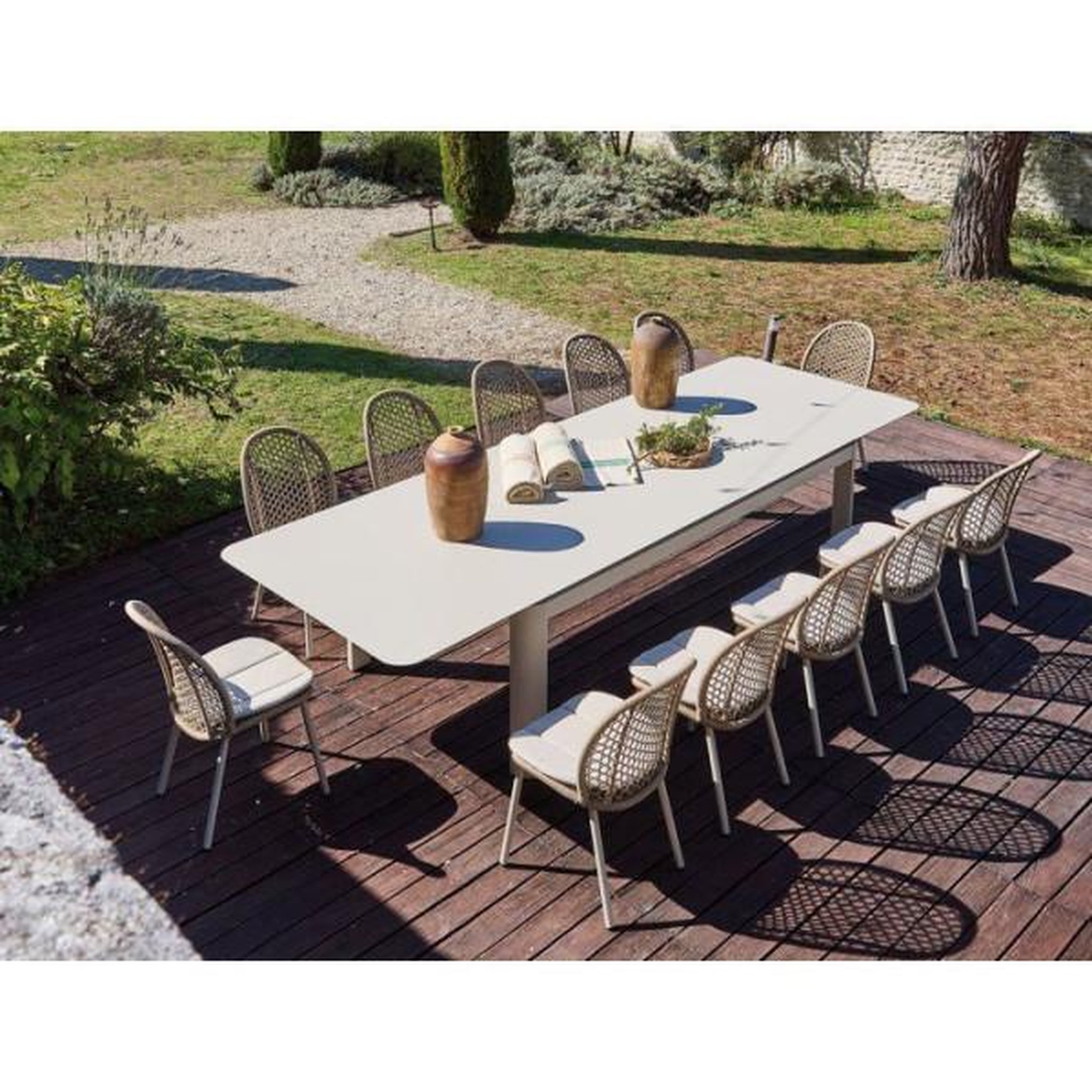 Voir la diapositive 2 : PROLOISIRS Table de jardin - rectangulaire - creme - aluminium - 10/16 personnes - 230 / 350 x 120 cm - darius - proloisirs