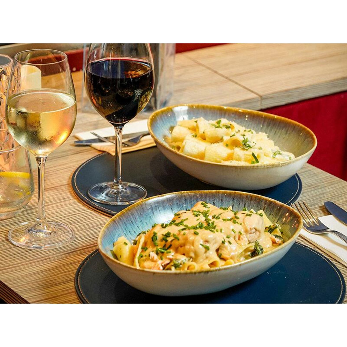 Smartbox Croisière sur la Seine : 2h avec brunch italien - Coffret Cadeau Multi-thèmes