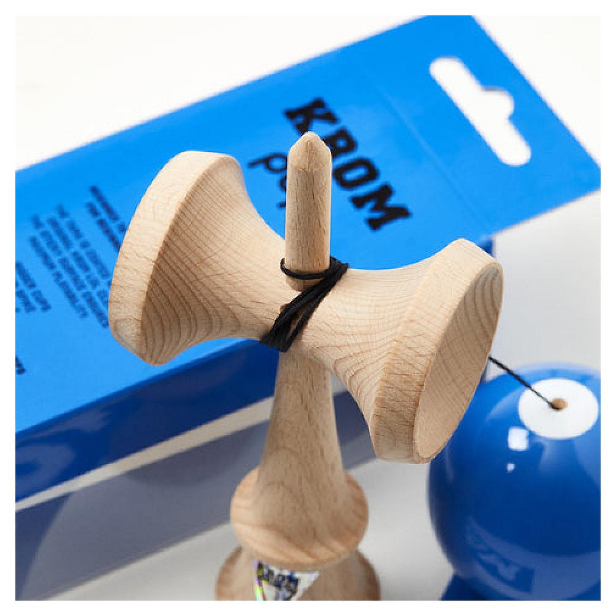 Voir la diapositive 3 : KROM KENDAMA Kendama - pop lol dark blue