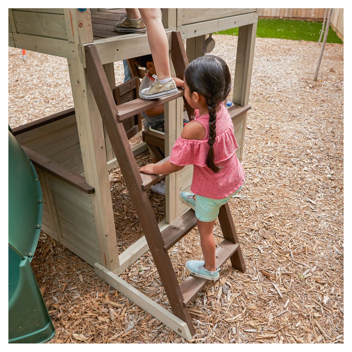 Kidkraft Aire de jeux avec toboggan en tube - Bois - H2,74m - COZY ESCAPE