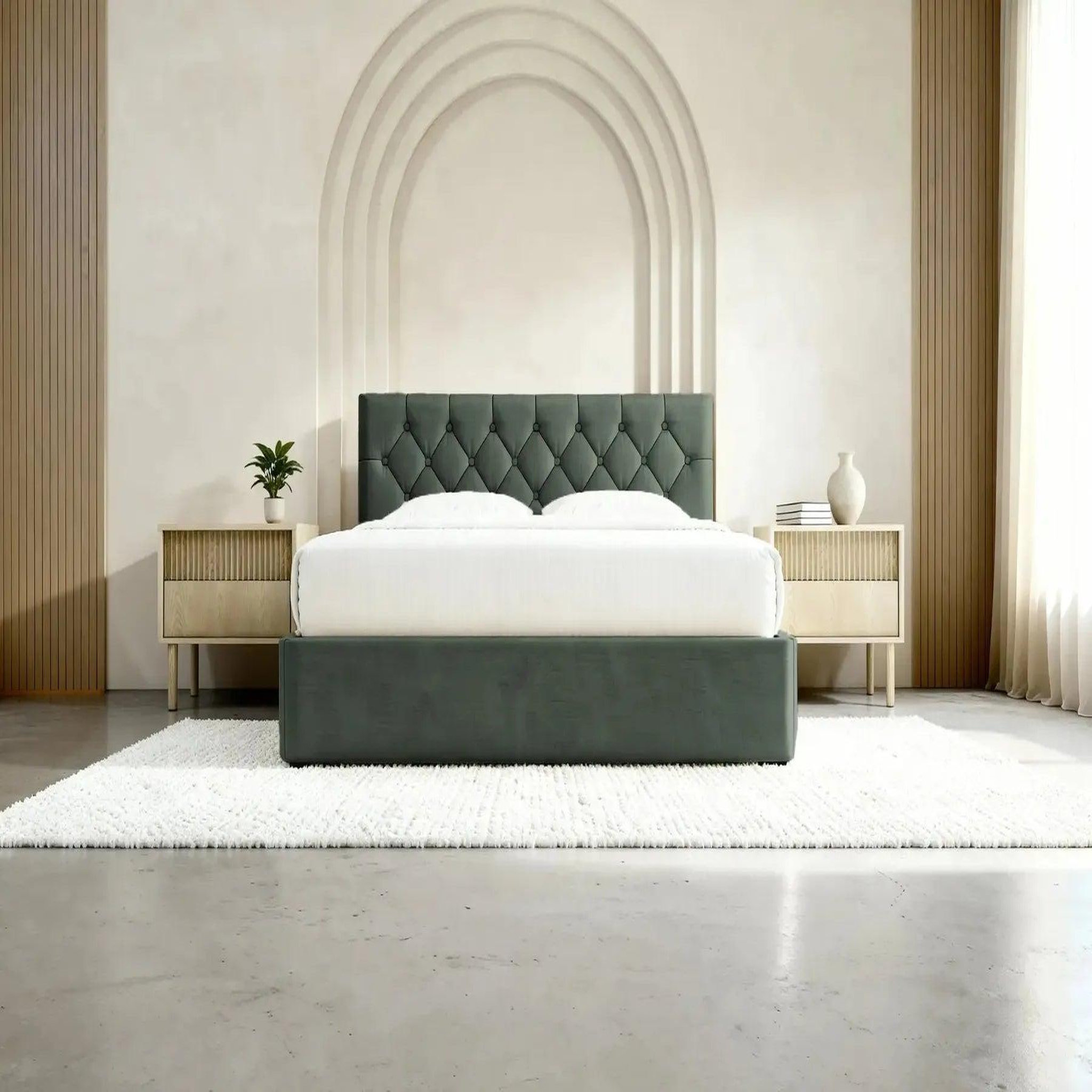 Voir la diapositive 5 : CASANOVA PARIS Emile - lit coffre tissu velours