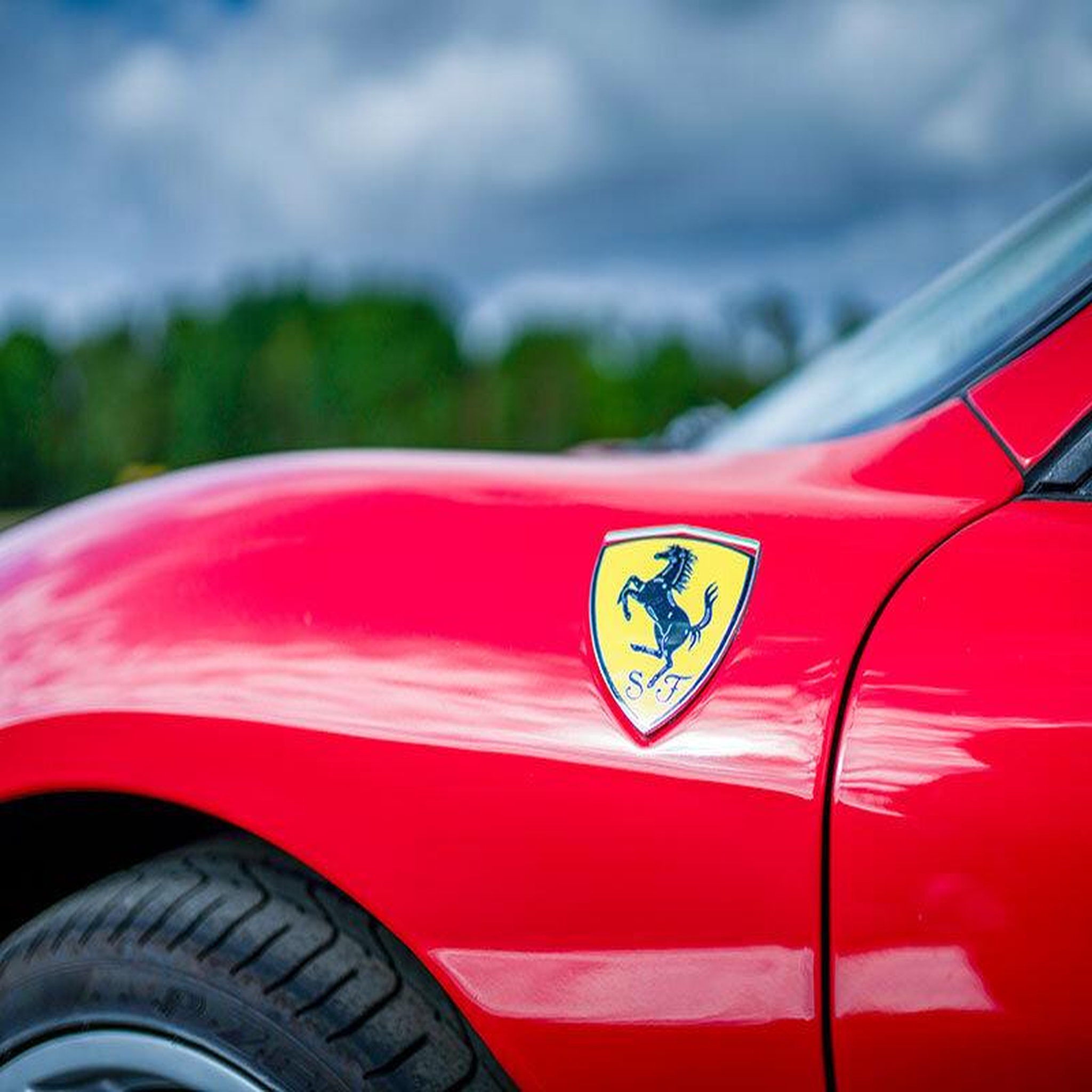 Voir la diapositive 4 : Smartbox Stage de pilotage enfant : 5 tours de circuit en Ferrari F430 Spider - Coffret Cadeau Sport & Aventure
