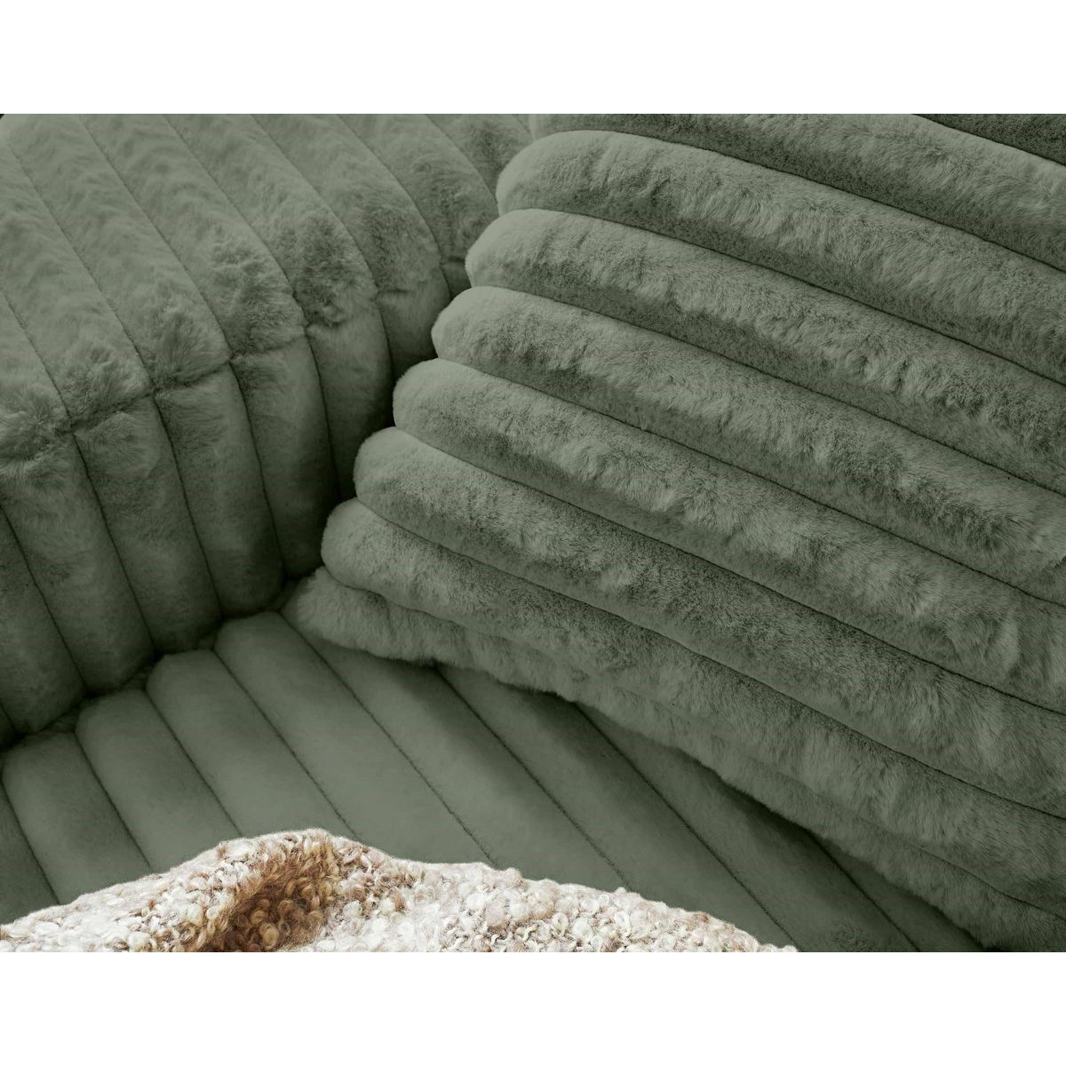 LISA DESIGN Laponie - canapé d'angle gauche - 4 places - en fausse fourrure côtelée