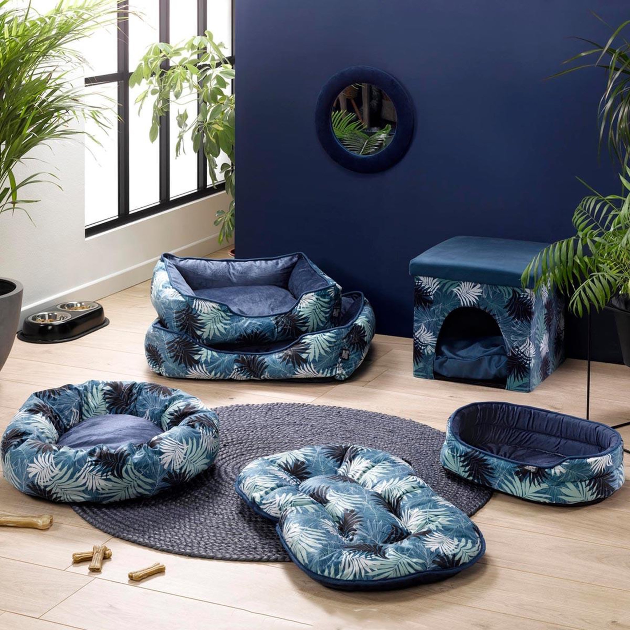 Voir la diapositive 4 : LOVE STORY Lot de 3 paniers pour chien & chat  eden  73cm bleu