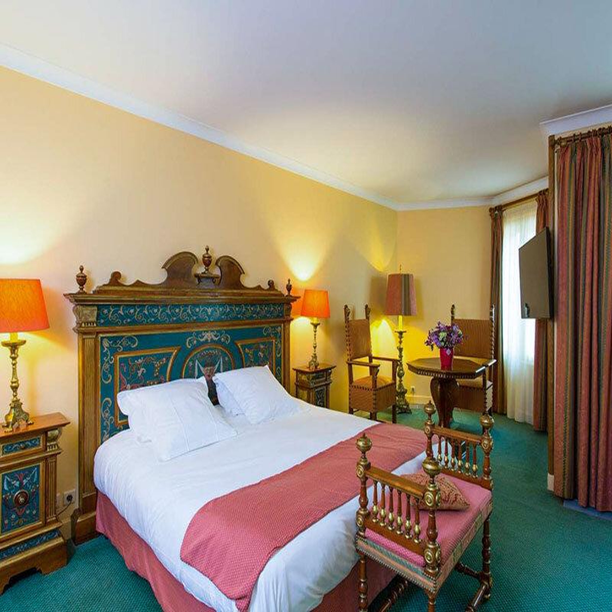 Voir la diapositive 2 : Smartbox 2 jours en hôtel 4* près de chalon-sur-saône - coffret cadeau séjour