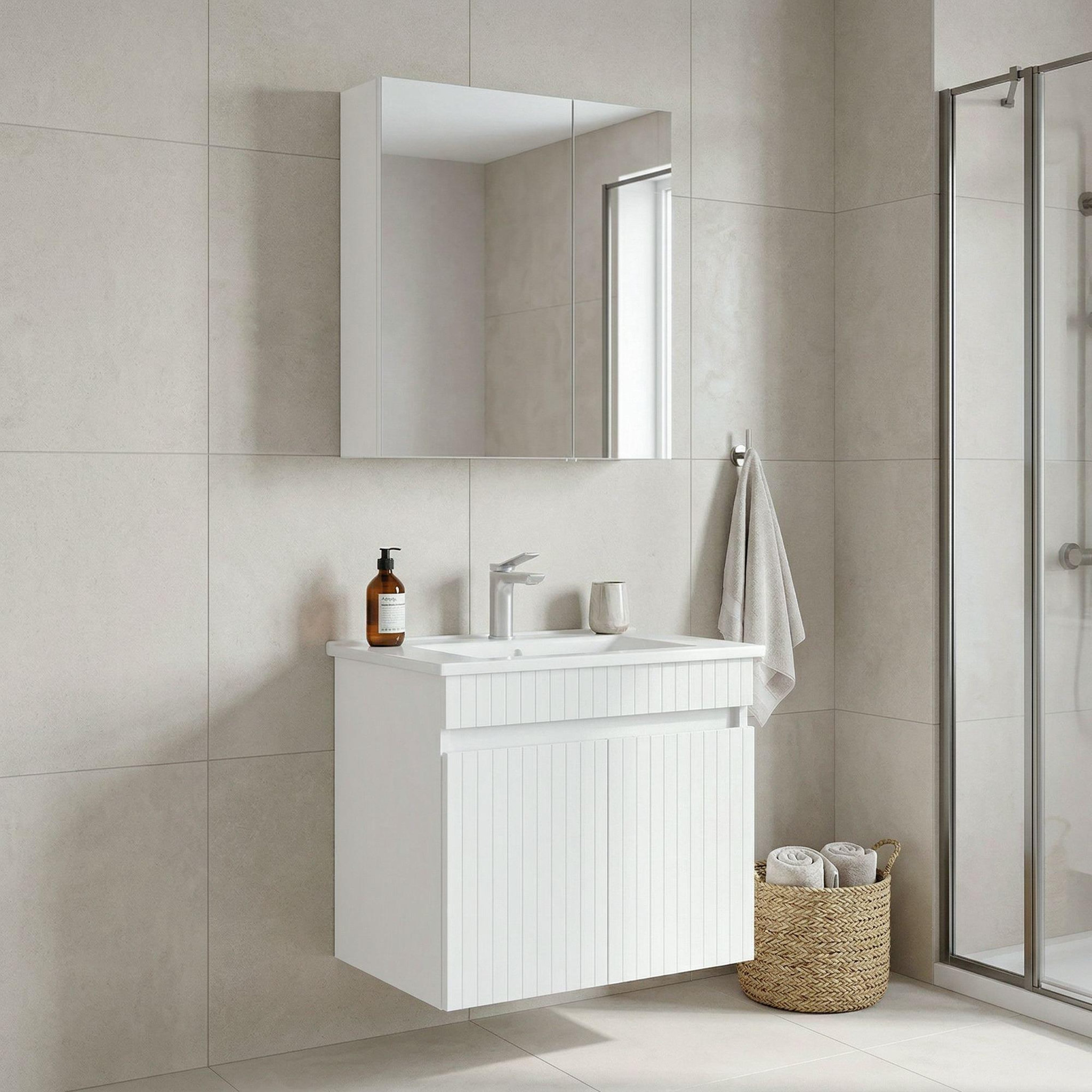 Voir la diapositive 2 : Habitat et Jardin Meuble avec simple vasque et miroir  Tivoli 65  - 65 x 45 x 57 cm - Matte White