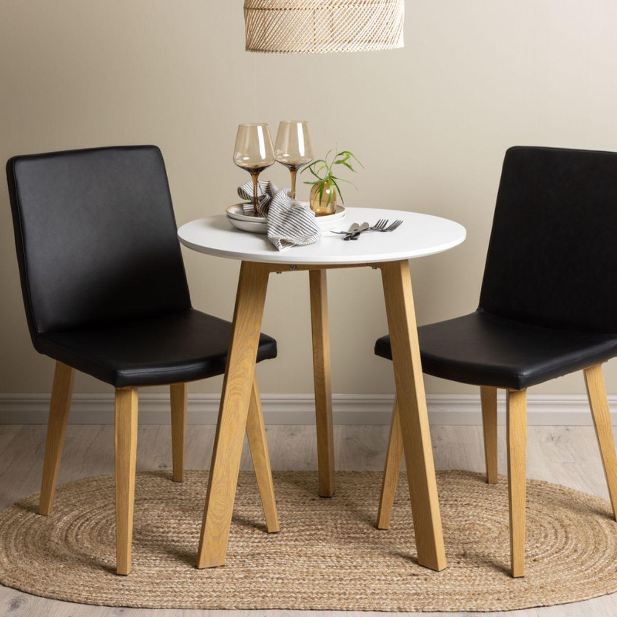 Voir la diapositive 6 : Paris Prix Ensemble table à manger & 2 chaises  leonora & today  65cm blanc & noir
