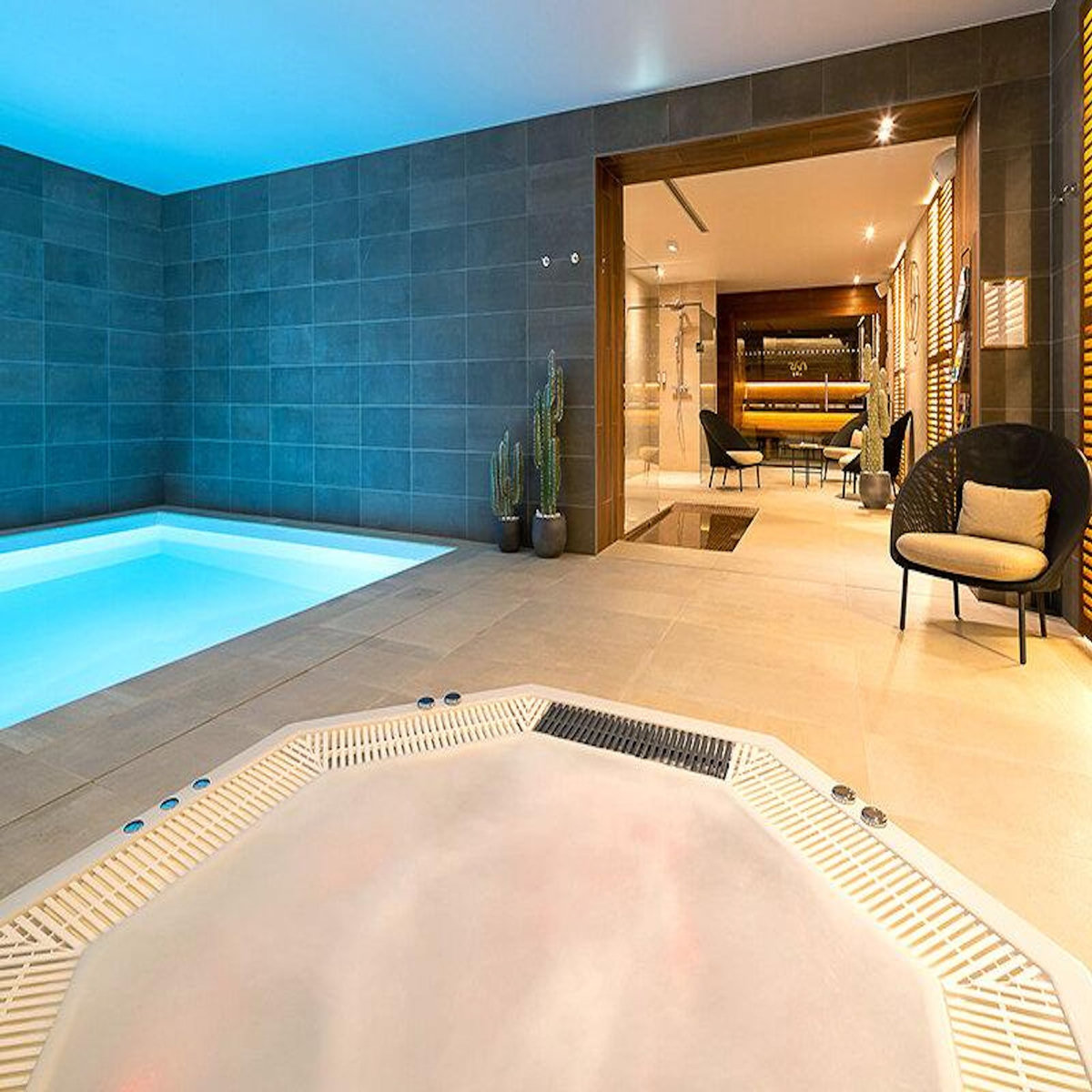 Smartbox Multi-séjour Prestige avec spa ou diner gourmet pour les parents - Coffret Cadeau Multi-thèmes