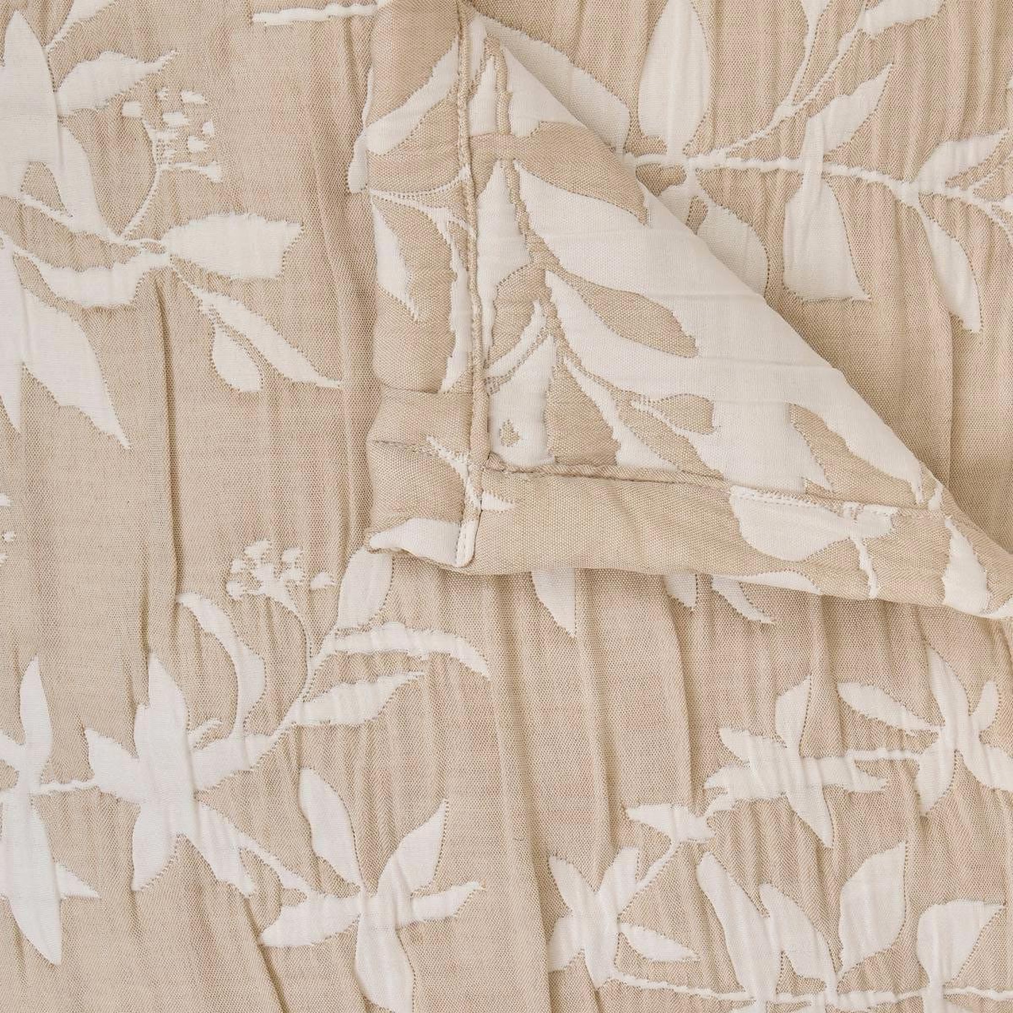 Voir la diapositive 3 : ATMOSPHERA Dessus de lit réversible  nuvia  240x260cm beige