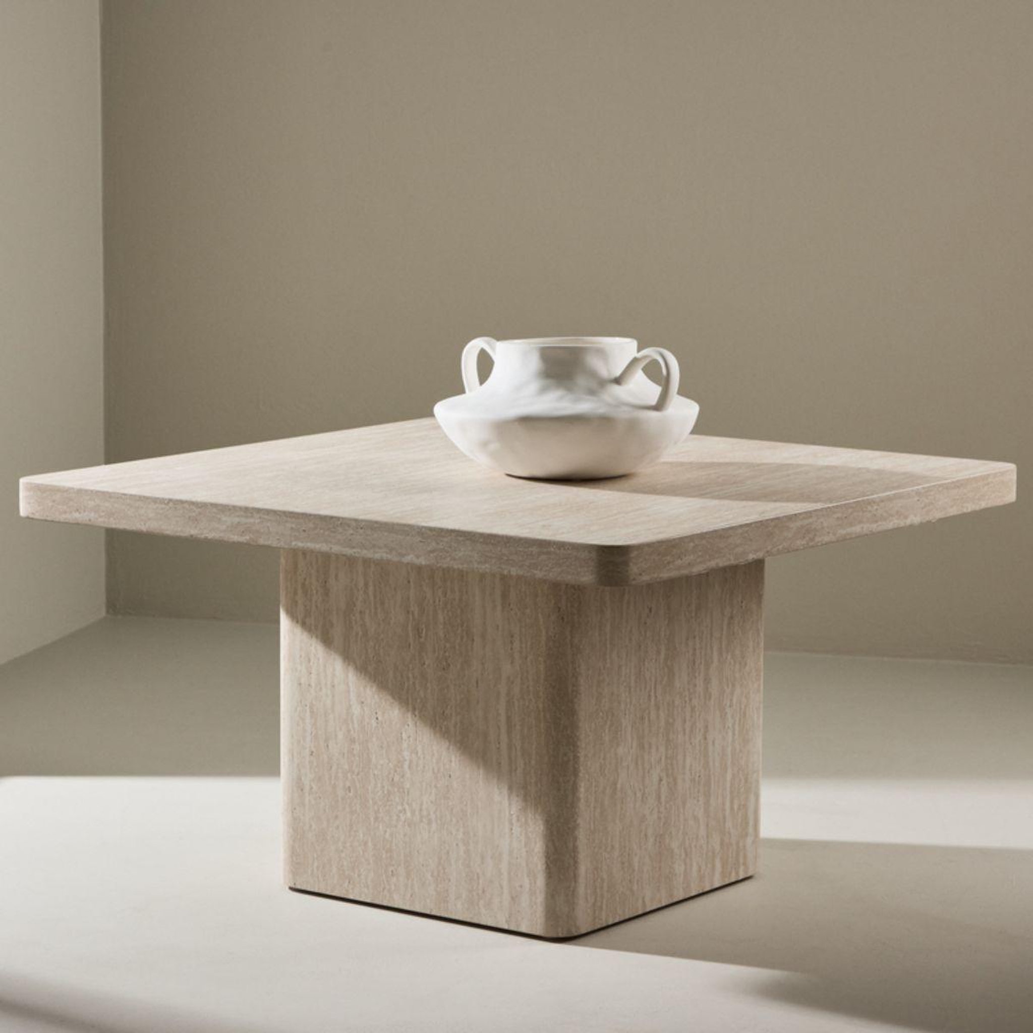 Voir la diapositive 4 : Paris Prix Table basse effet travertin  qvart  80cm beige