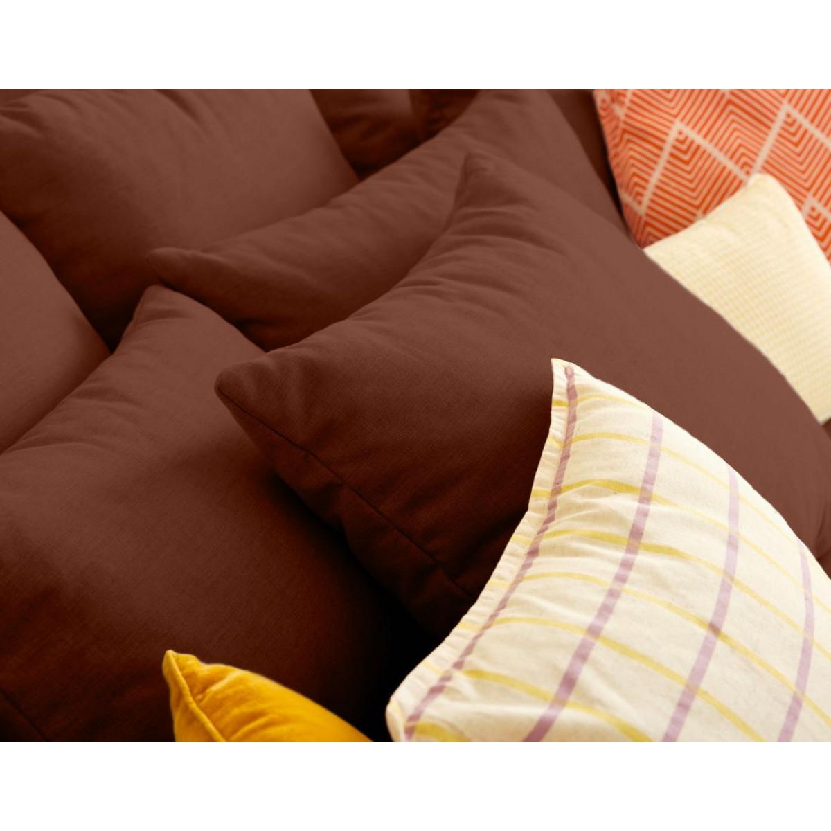 LISA DESIGN Sergio - canapé 4 places - assise profonde - en tissu