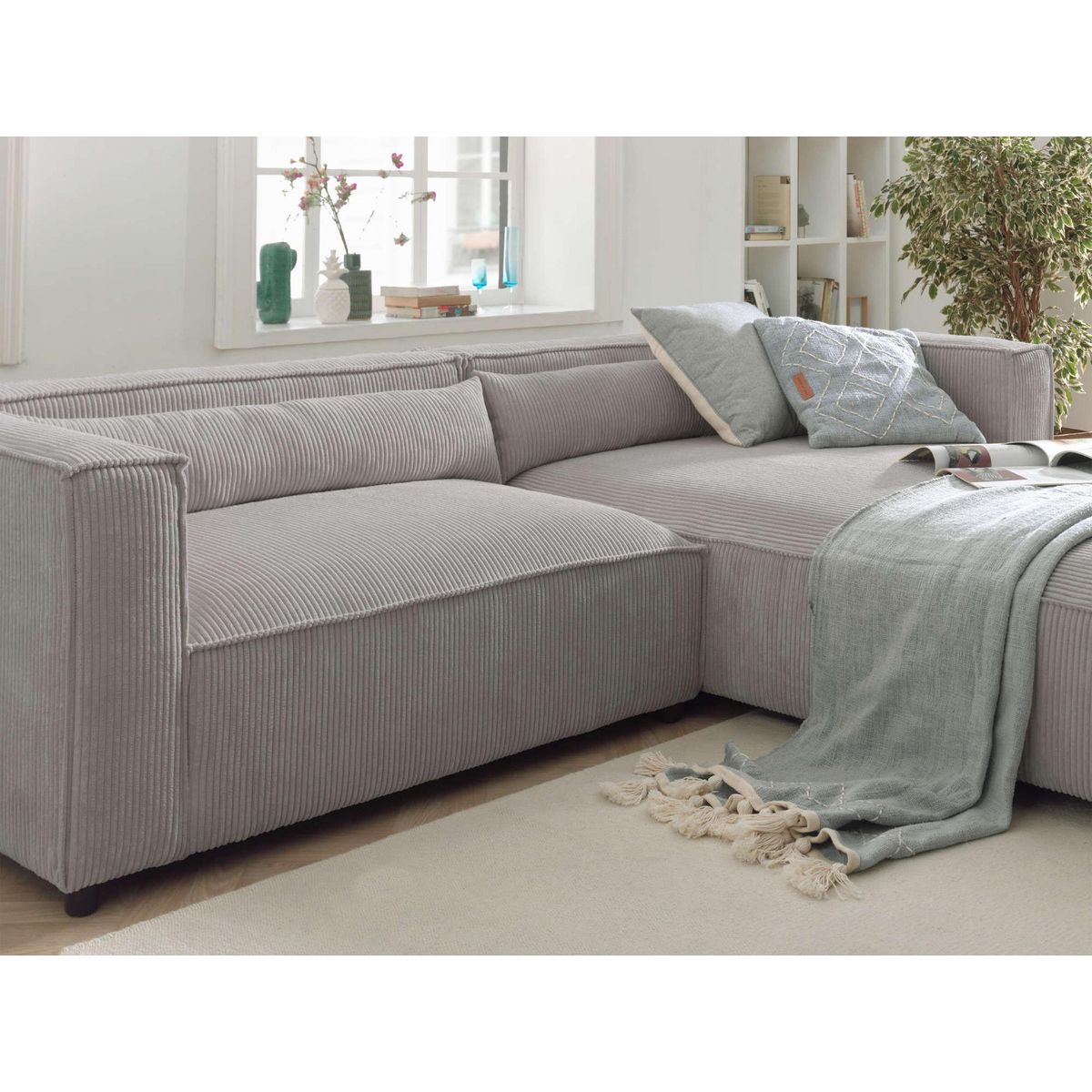 LISA DESIGN Ela - canapé d'angle droit 4 places - en velours côtelé - style contemporain