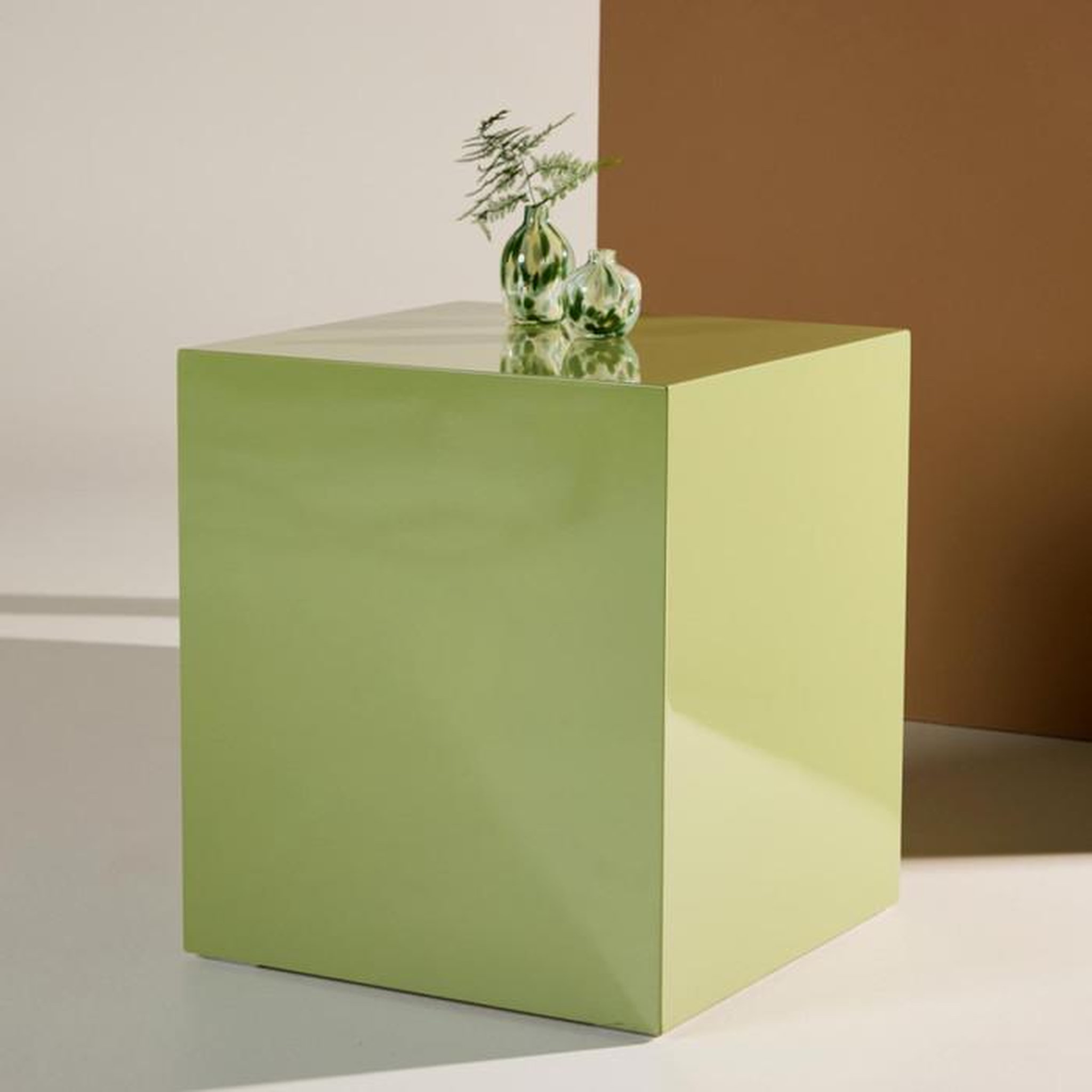 Voir la diapositive 5 : Paris Prix Table d'Appoint Design  York  45cm Vert Foncé