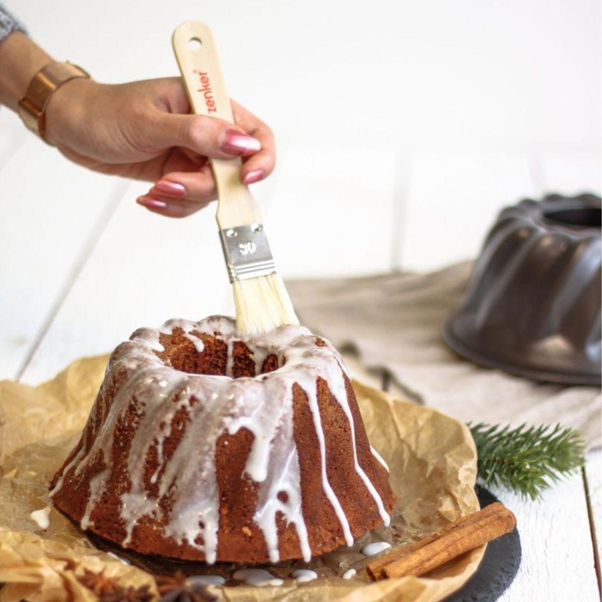 Voir la diapositive 2 : ZENKER Pinceau de cuisine et de pâtisserie 18,5 cm en poils de porc Zenker Smart Pastry