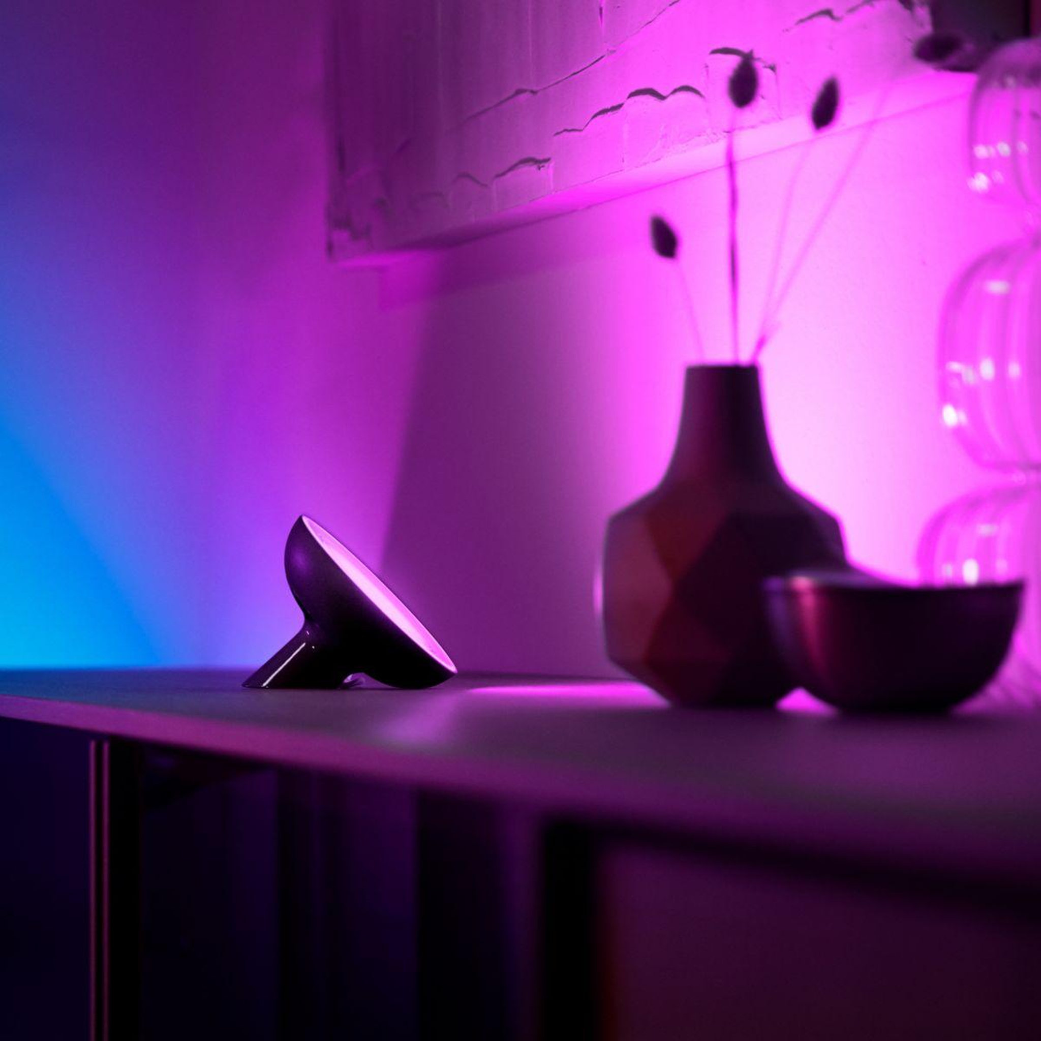 Voir la diapositive 3 : Philips Lampe connectée HUE W&C Bloom Noir