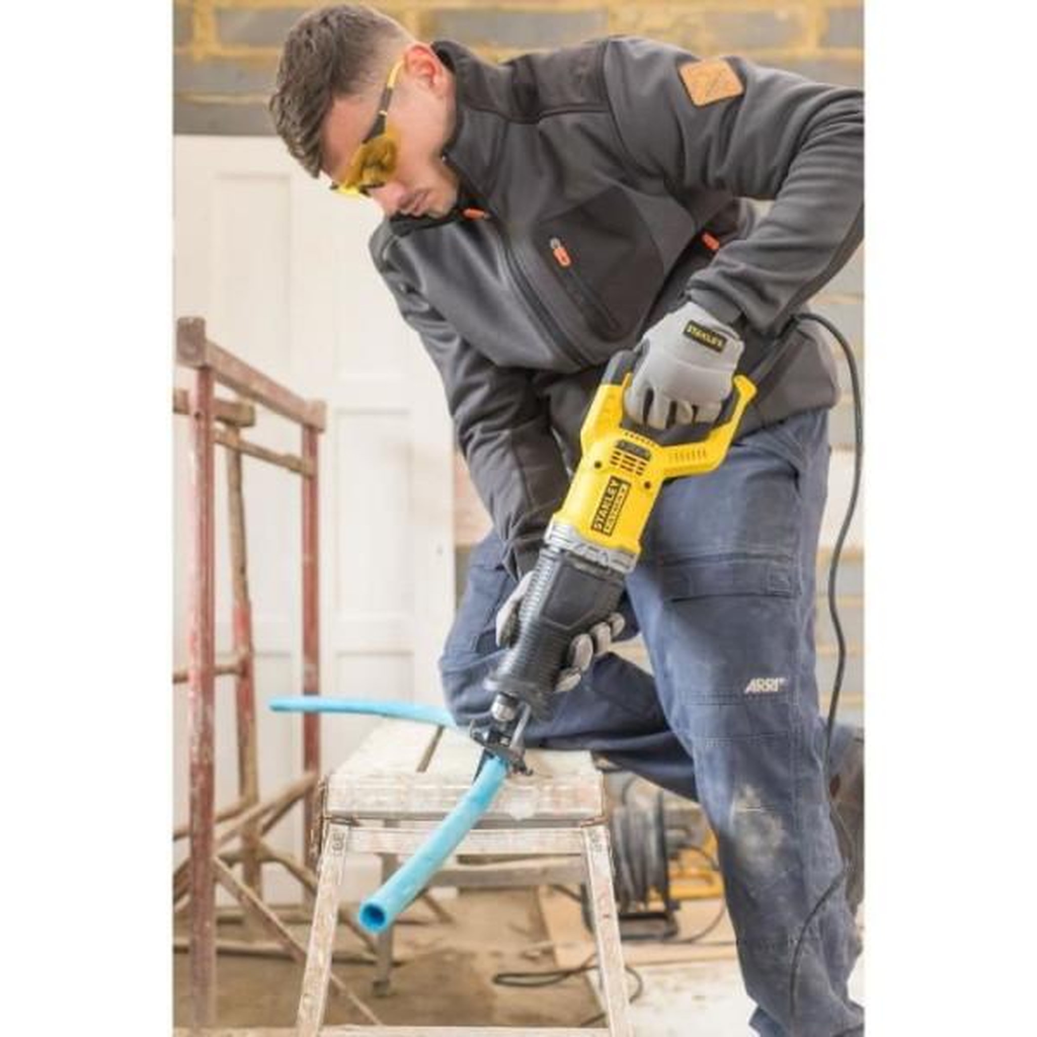 Voir la diapositive 2 : Stanley Scie Sabre - STANLEY FATMAX - FME360-QS - 900W