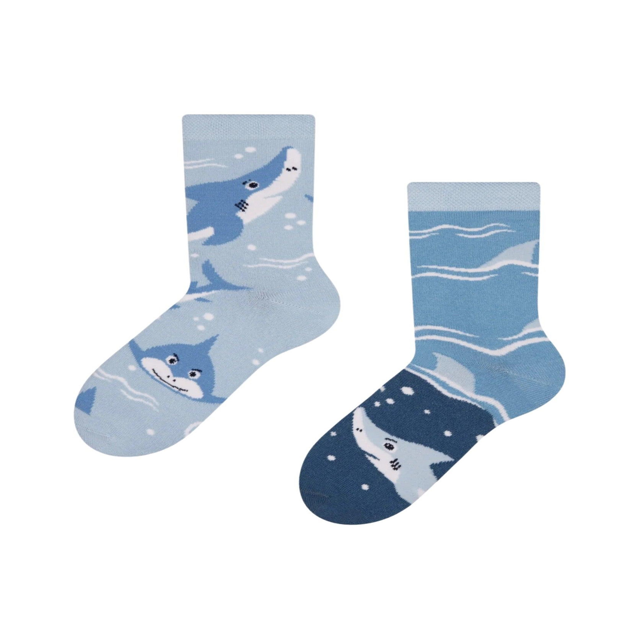 DEDOLES Chaussettes enfants requin gris. Coloris disponibles : Bleu