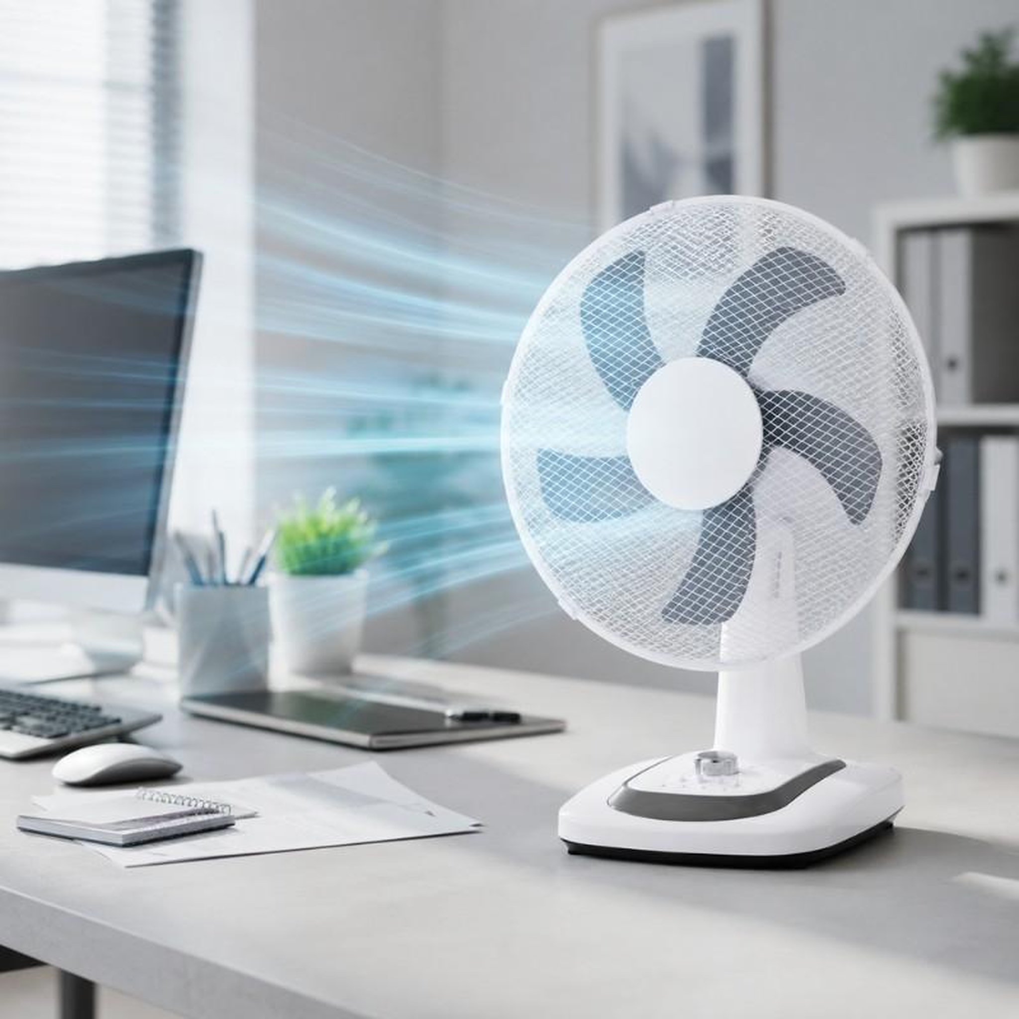 Voir la diapositive 2 : Ventilateur de table 40 cm – 50w avec minuteur