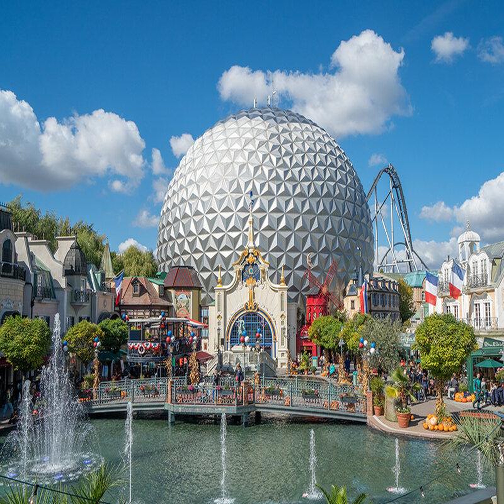 Voir la diapositive 2 : Smartbox Séjour à Europa-Park - Coffret Cadeau Séjour