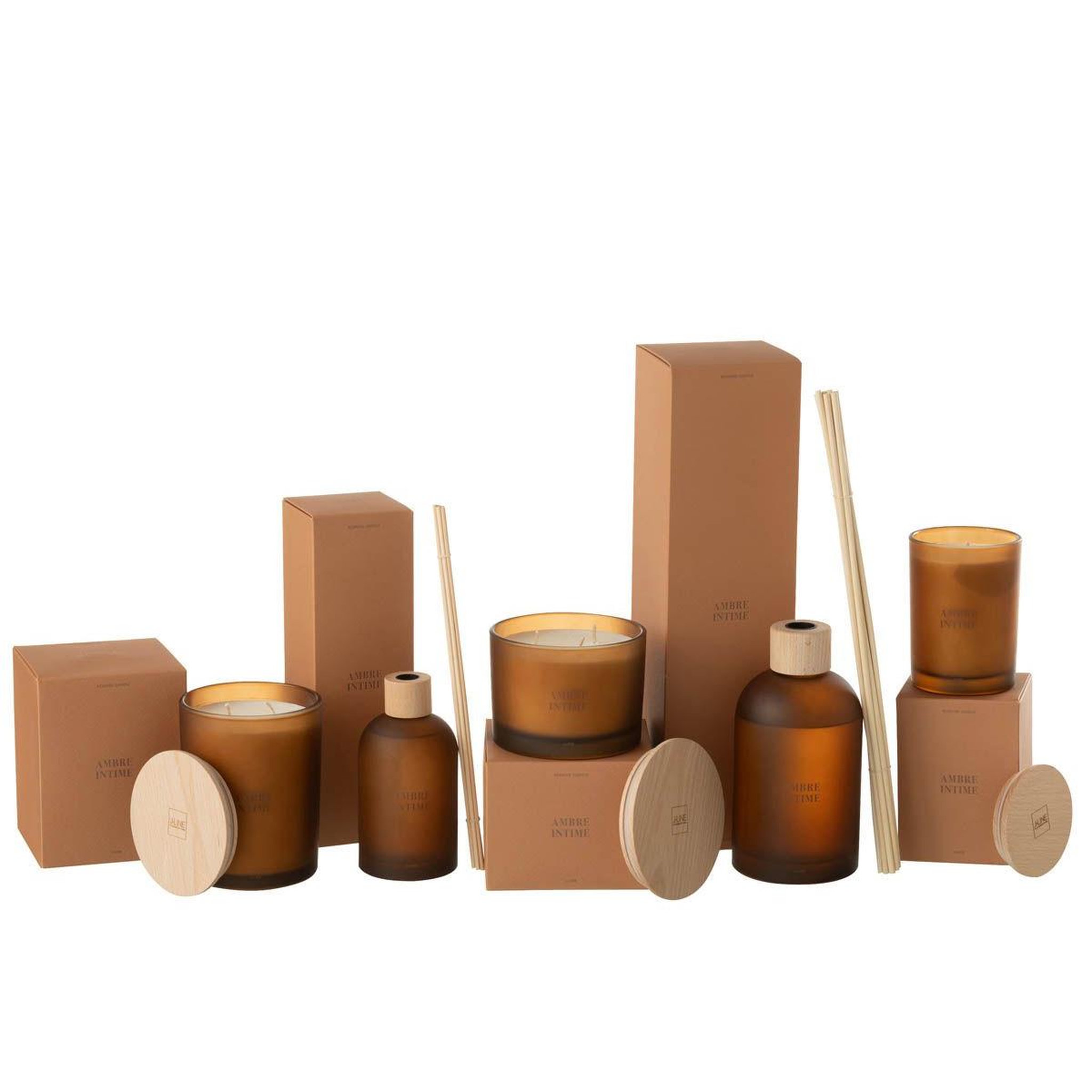 Voir la diapositive 4 : J-LINE Bougie parfumée  accords essentiels  12cm ambre intime