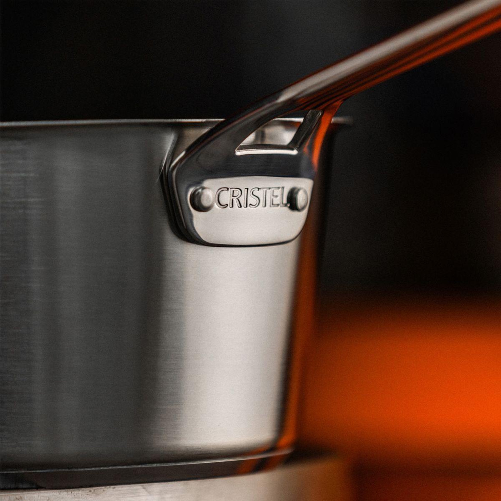 Voir la diapositive 4 : CRISTEL Casserole 18cm - 1826