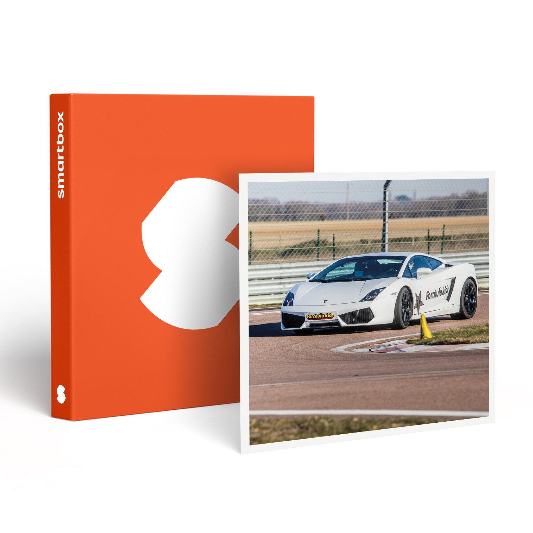 Smartbox Stage pilotage enfant : 3 tours de circuit au volant d'une Lamborghini Gallardo - Coffret Cadeau Sport & Aventure