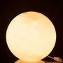 Voir la diapositive 3 : Paris Prix Lampe à Poser Ronde  Pearl  29cm Blanc