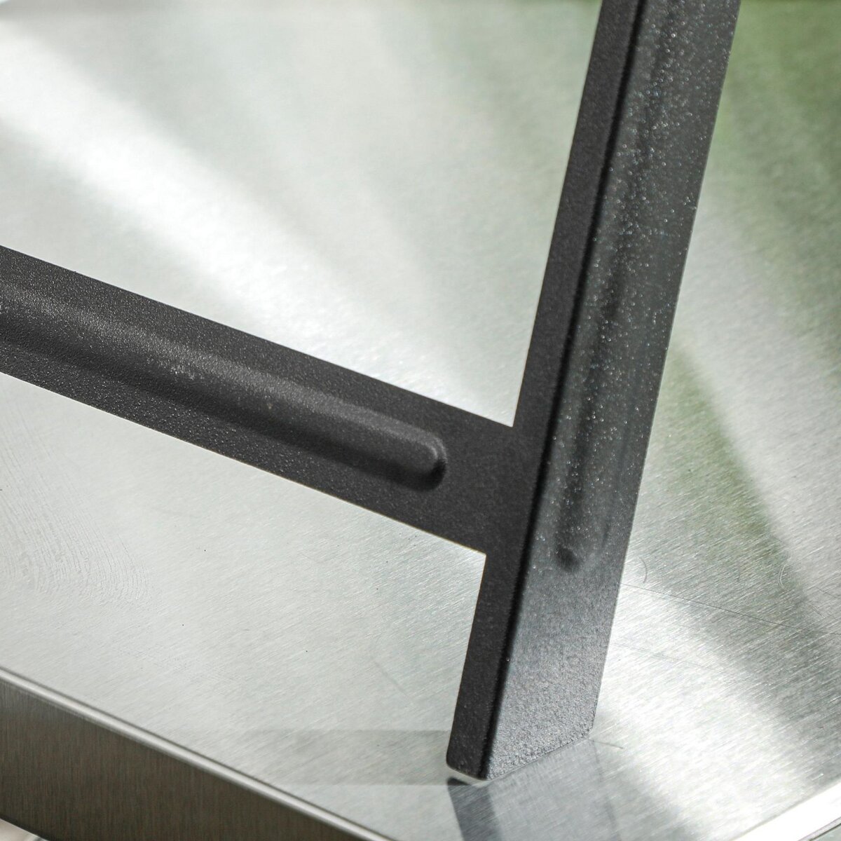 OUTSUNNY Barbecue à charbon de bois pliable portable dim. 74L x 30l x 37H cm avec grille acier noir