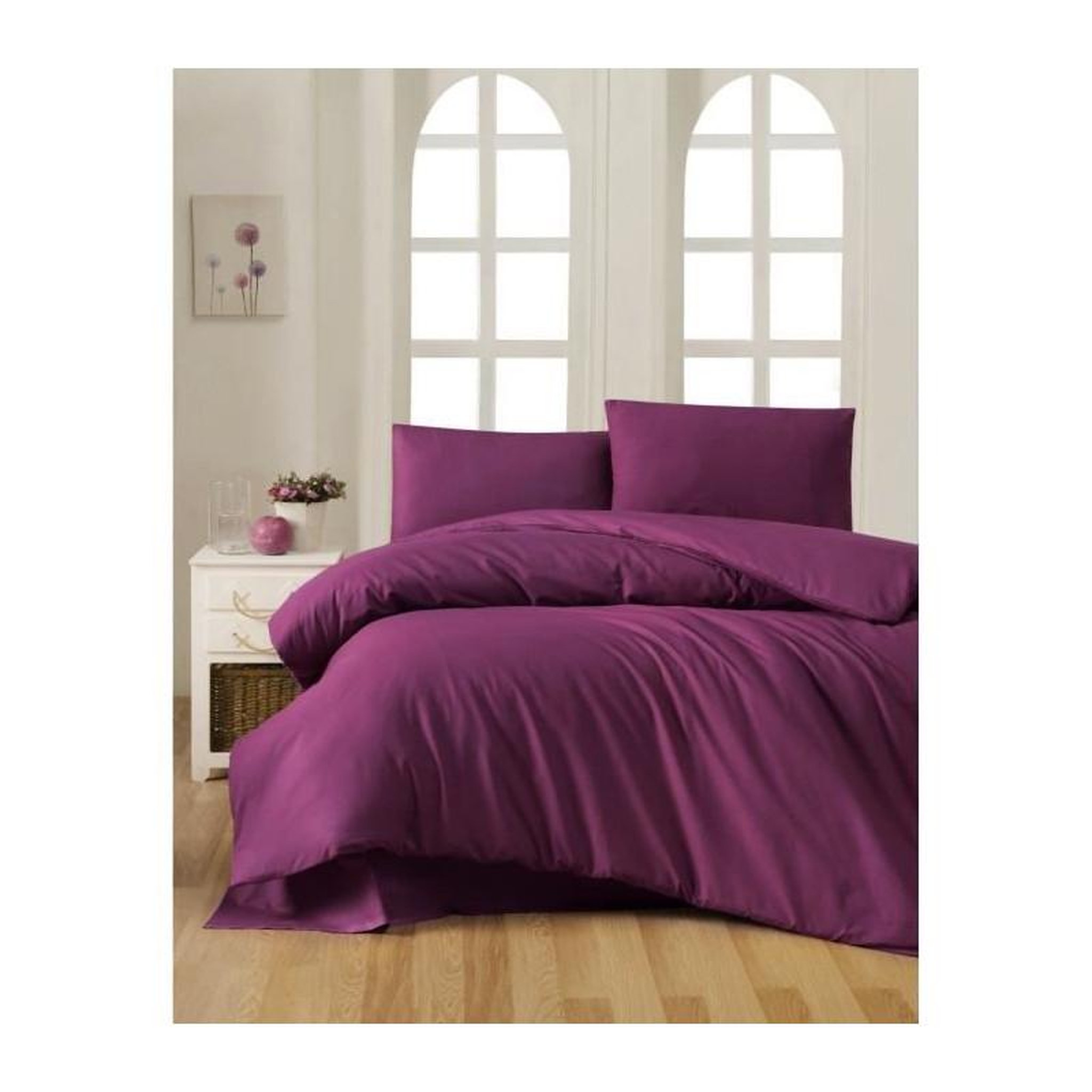GENERIQUE Parure de lit - 1 housse de couette 220 x 240 cm + 2 taies d'oreiller 60 x 60 cm - 100% coton renforcé - Violet
