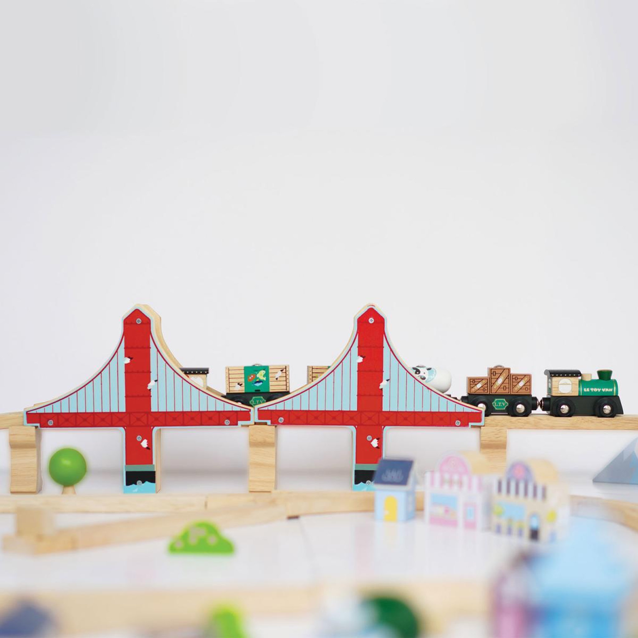 Voir la diapositive 5 : Le Toy Van Circuit de train en bois - avec gare