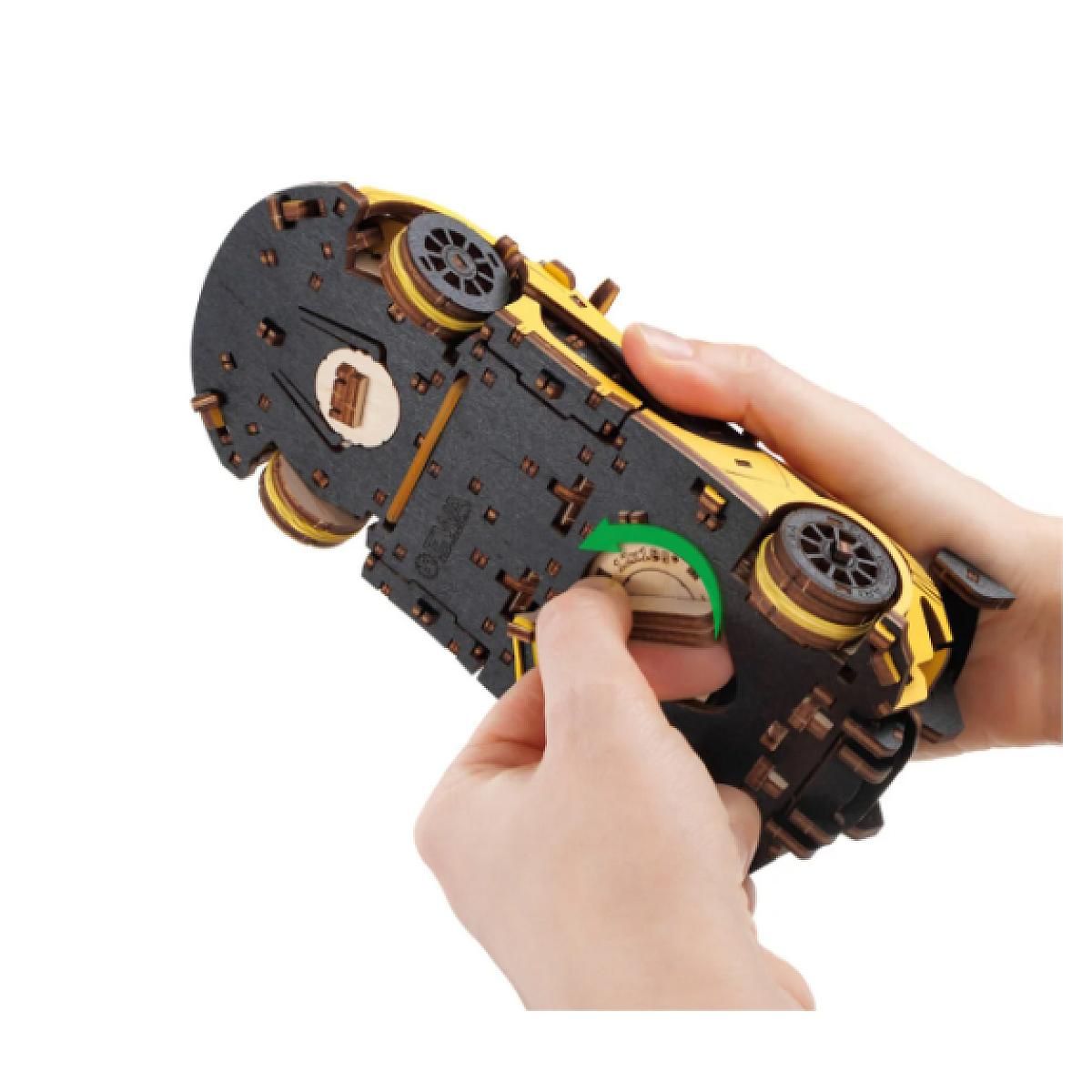 Graine créative Maquette 3D - Voiture jaune EWA