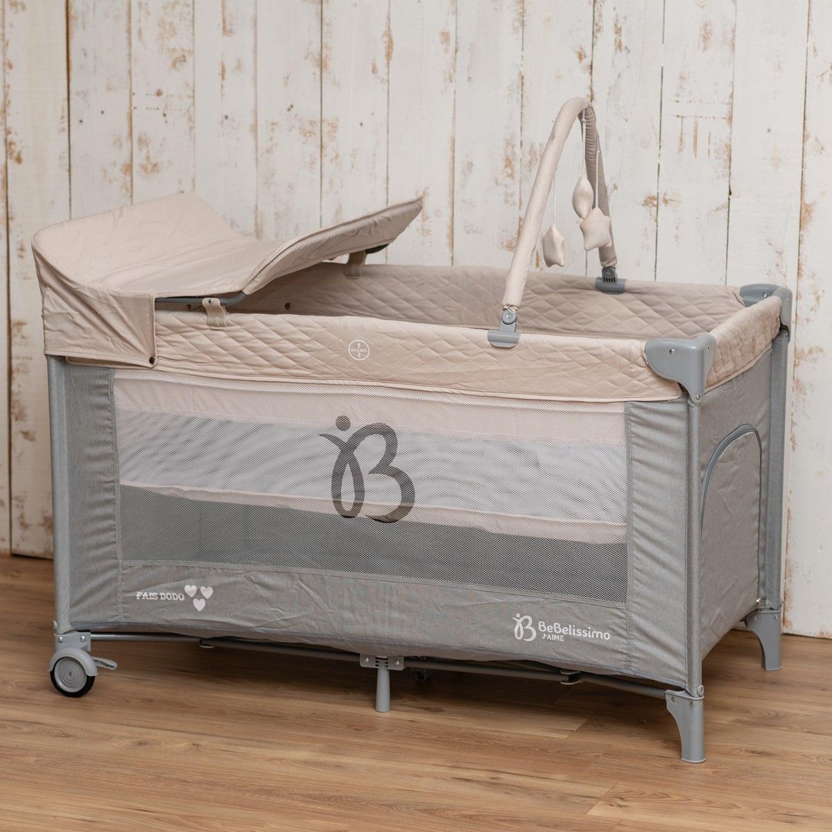 BEBELISSIMO BEBELISSIMO - Lit parapluie bébé - lit pliant - dès la naissance - Fais dodo  - table à langer et jouets - beige/gris