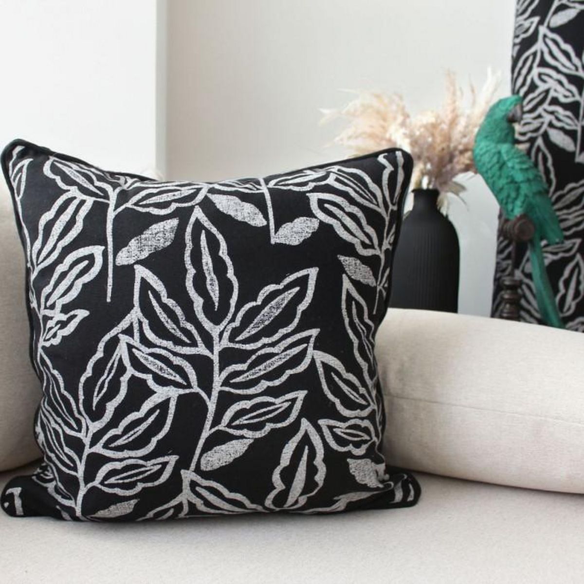 Paris Prix Coussin Déco à Motifs  Lodge  40x40cm Noir & Blanc