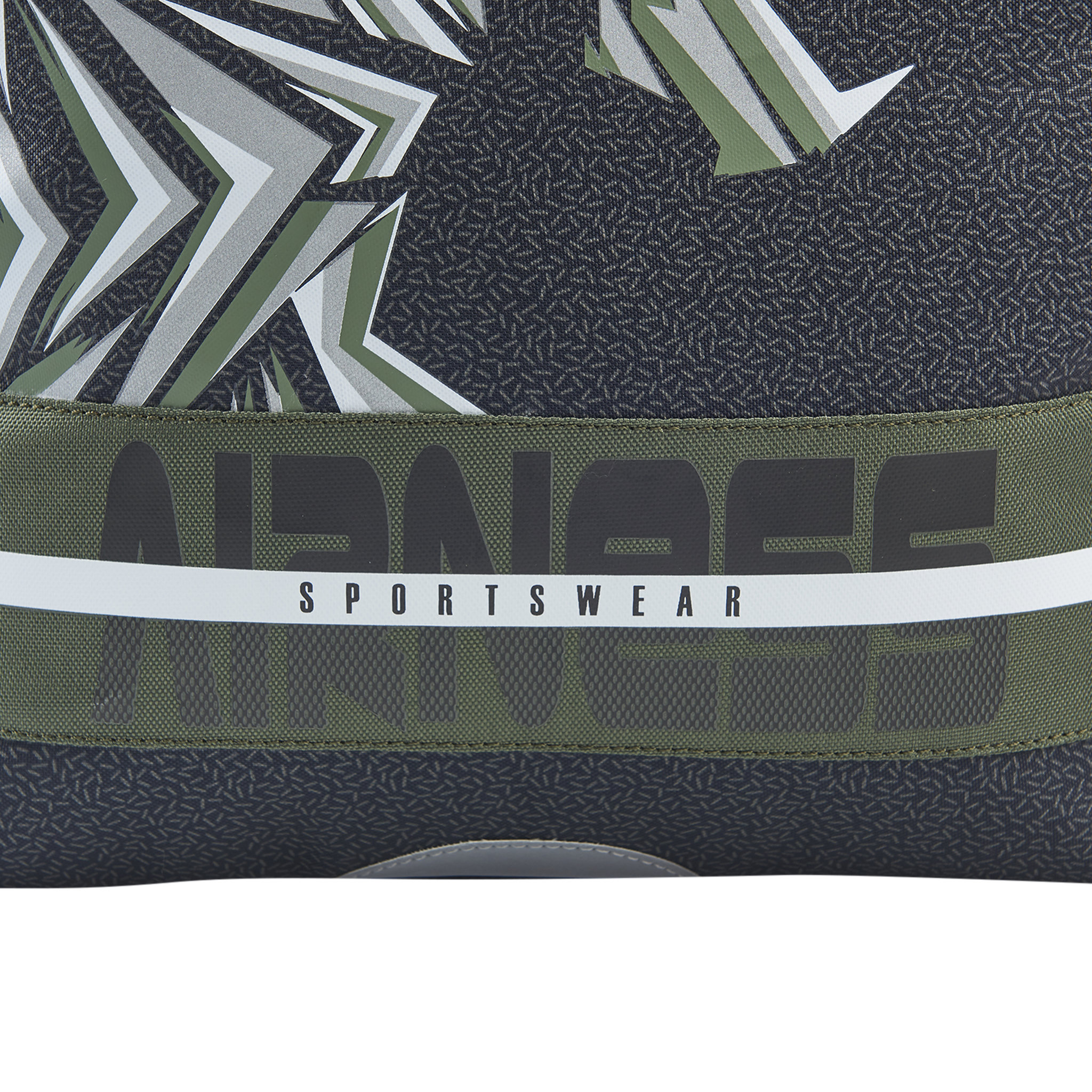 Voir la diapositive 5 : AIRNESS Sac à dos 1 compartiment kaki et noir
