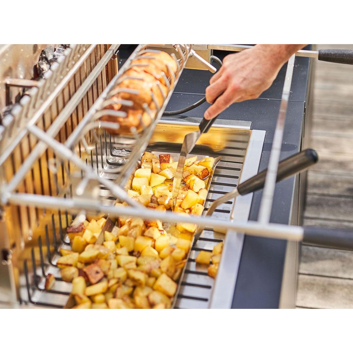 FORGE ADOUR Barbecue charbon encastrable et à poser avec tournebroche électrique 918.66 - Forge Adour