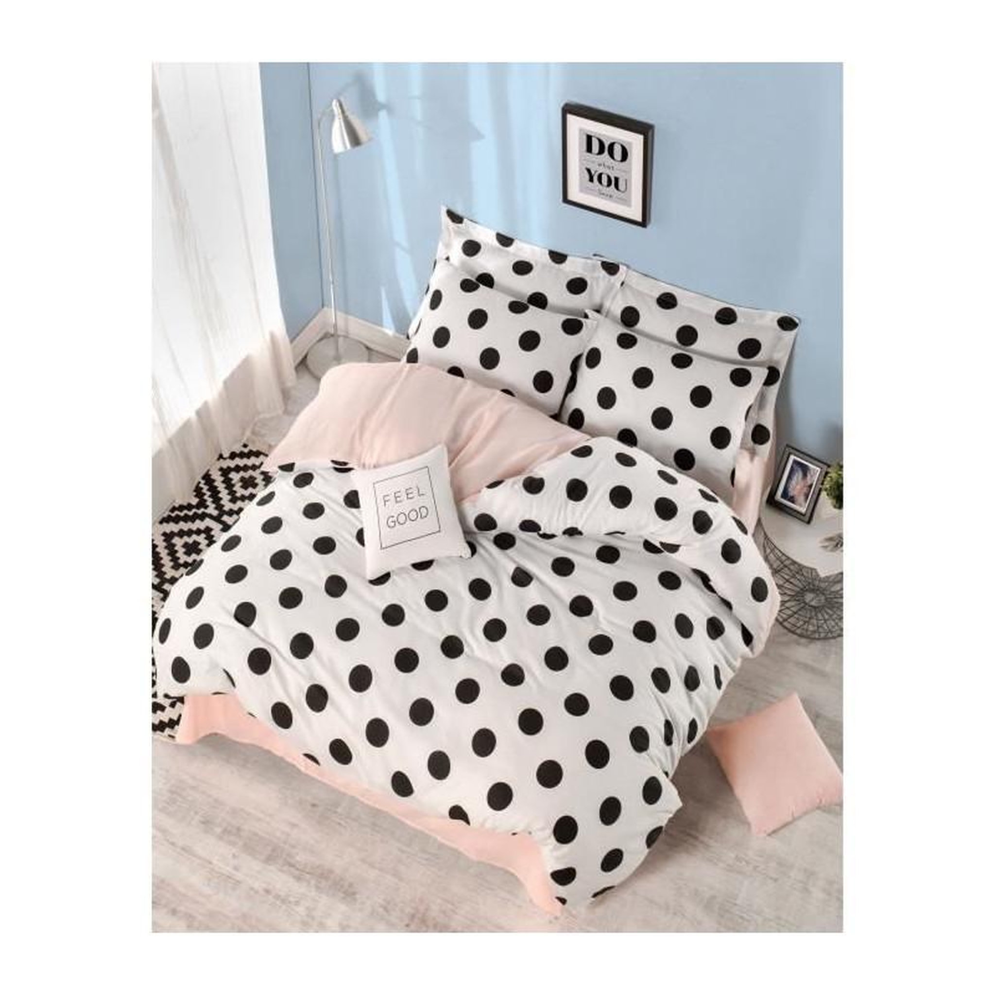 GENERIQUE Parure de lit - 1 housse de couette 220 x 240 cm + 2 taies d'oreiller 60 x 60 cm - 65% coton, 35% polyester - Blanc