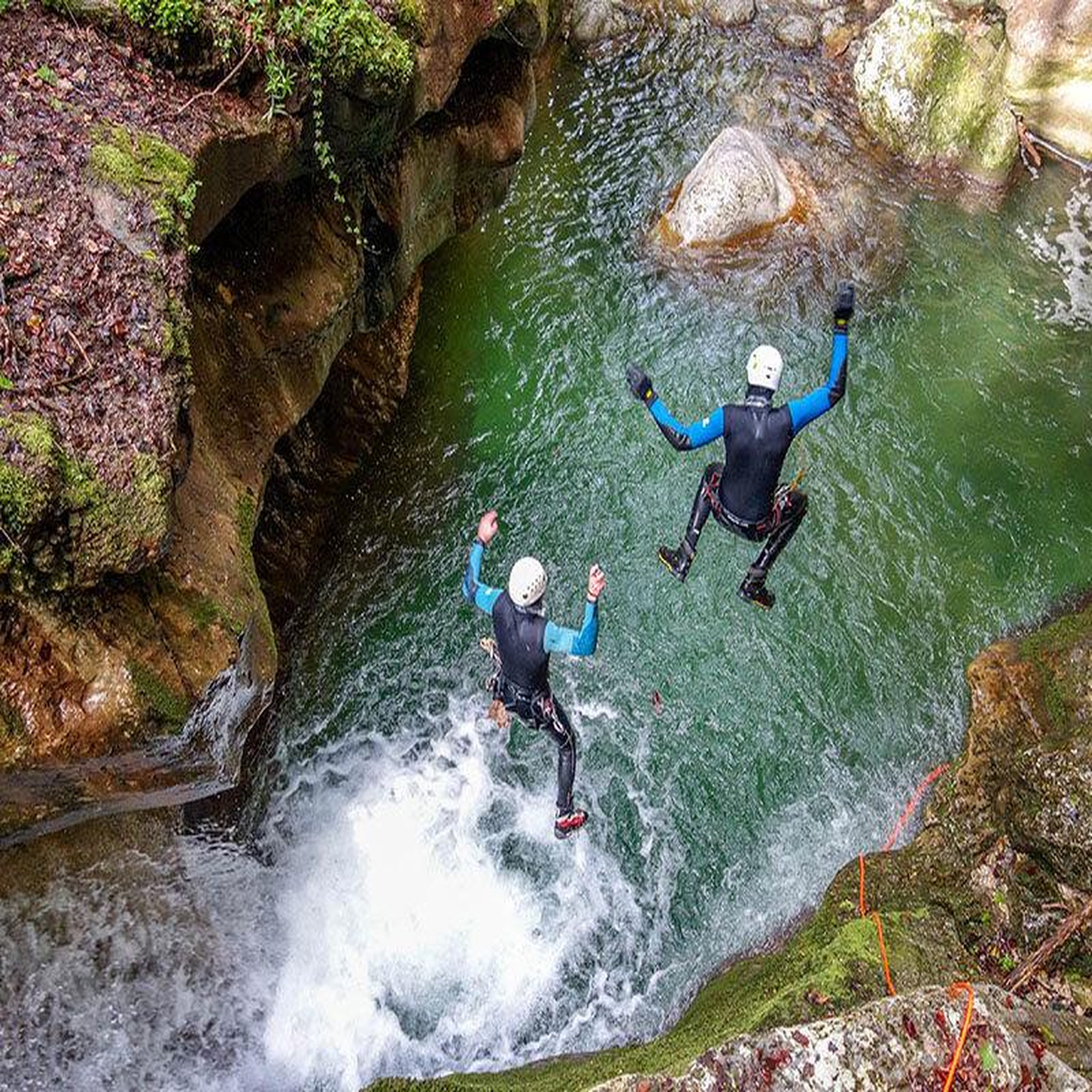Voir la diapositive 4 : Smartbox Activité découverte de canyons en duo - coffret cadeau sport & aventure