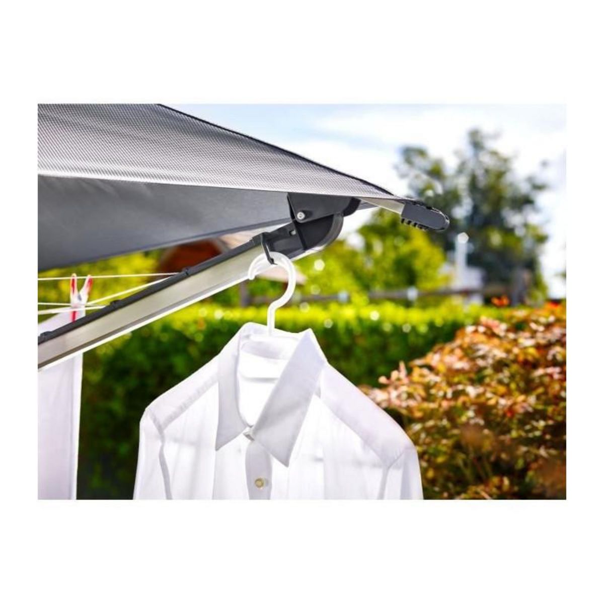 Leifheit LEIFHEIT 82100 Sechoir parapluie LinoProtect 400, etendoir parapluie avec toit etanche, sechoir jardin inclus douille de sol