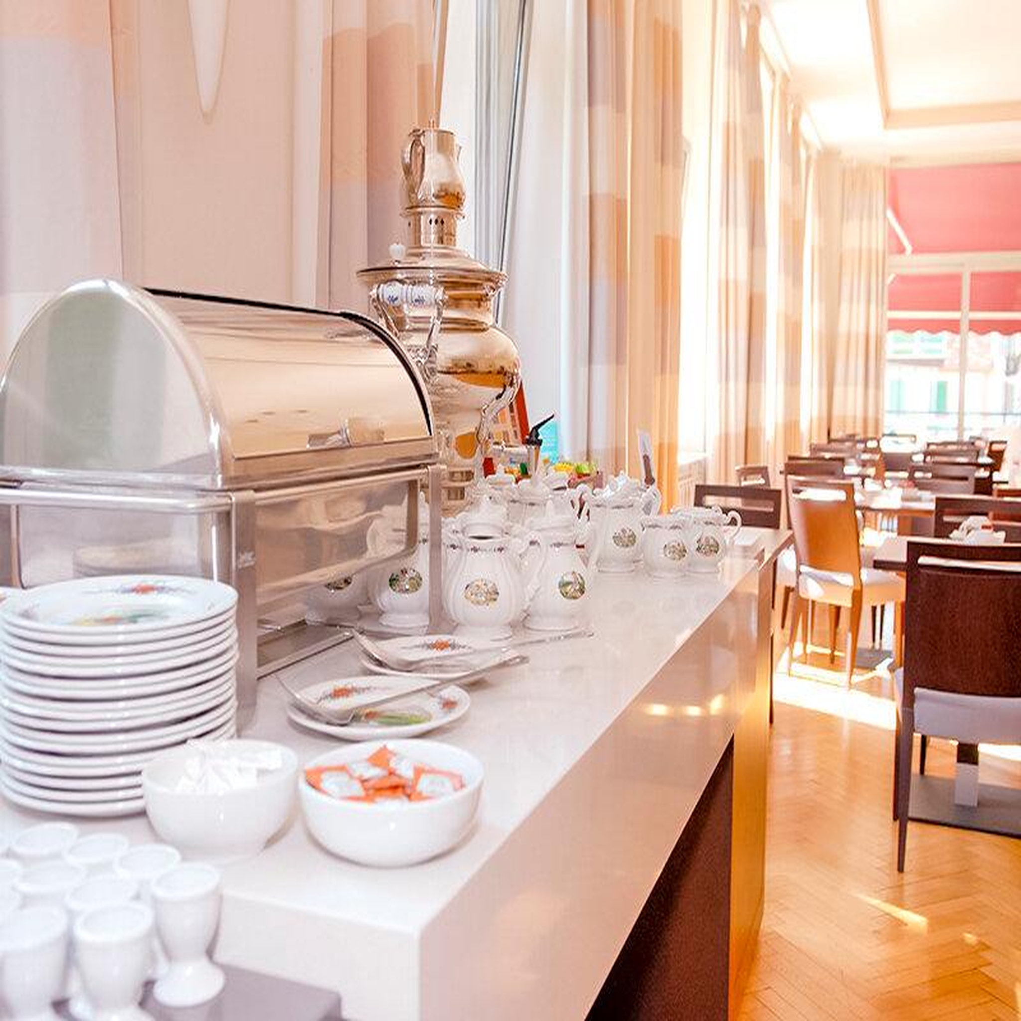 Voir la diapositive 4 : Smartbox 2 jours en hôtel 4* avec dégustation de vins à 1h de strasbourg - coffret cadeau séjour